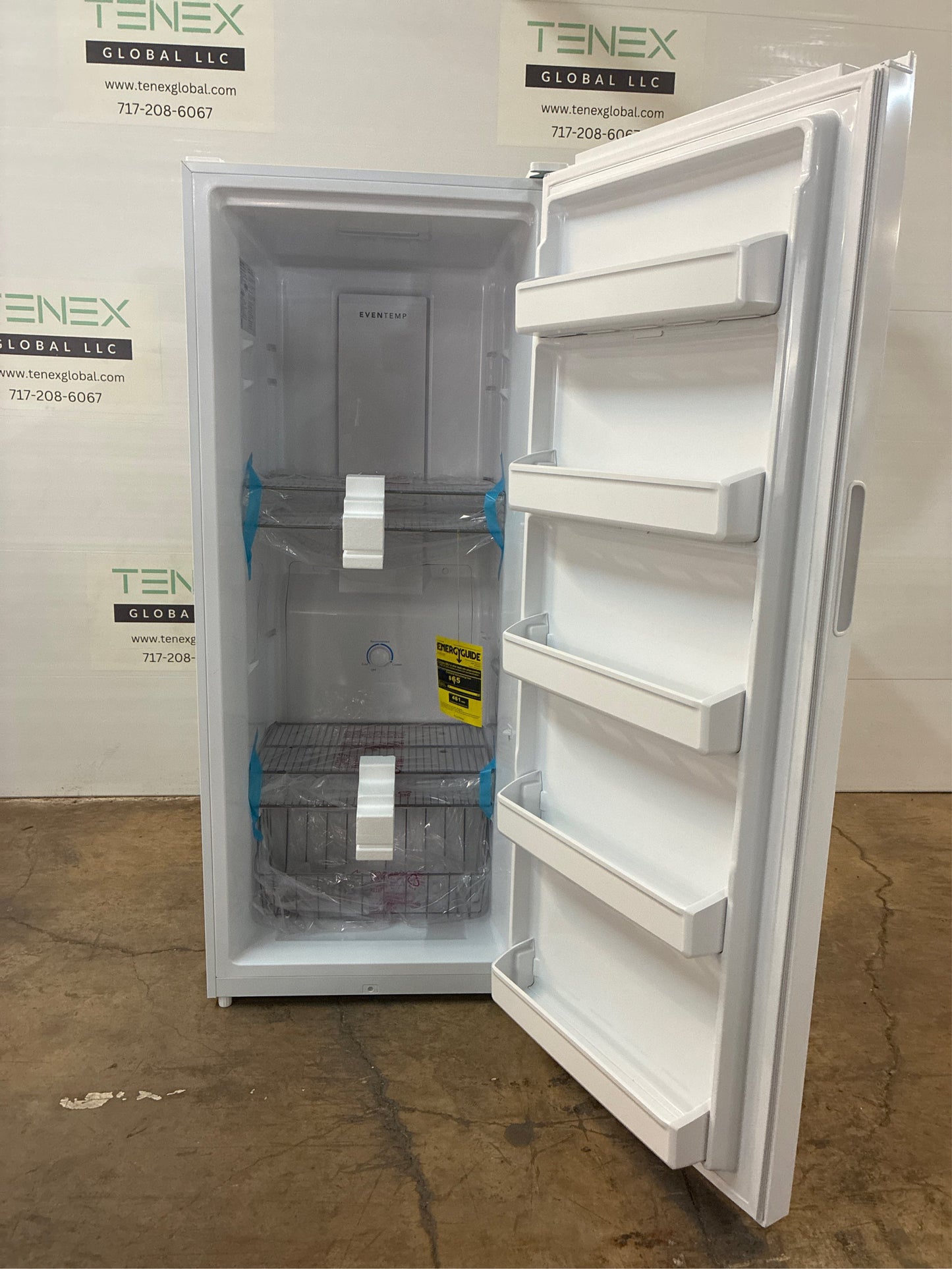 Frigidaire 27.8in 16 cu.ft Frost Free Freezer