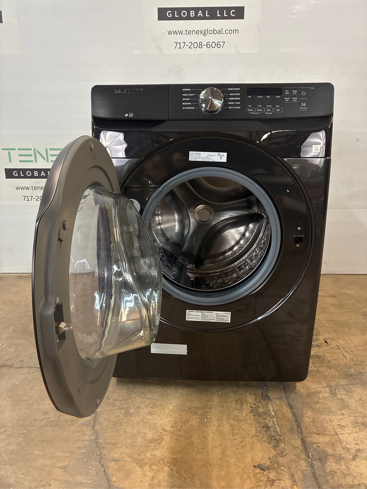 Samsung 4.5 cu. ft Front Load Washer, Brushed Black