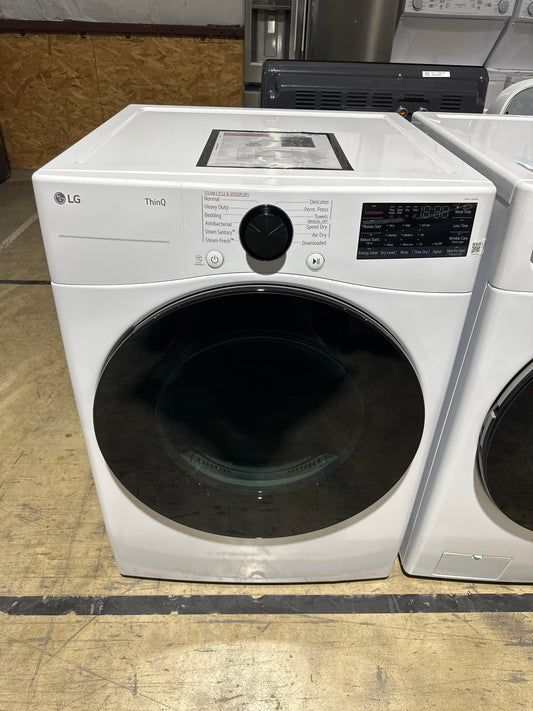 LG 7.4 cu. ft. Electric Dryer with TurboSteam DLEX4080W