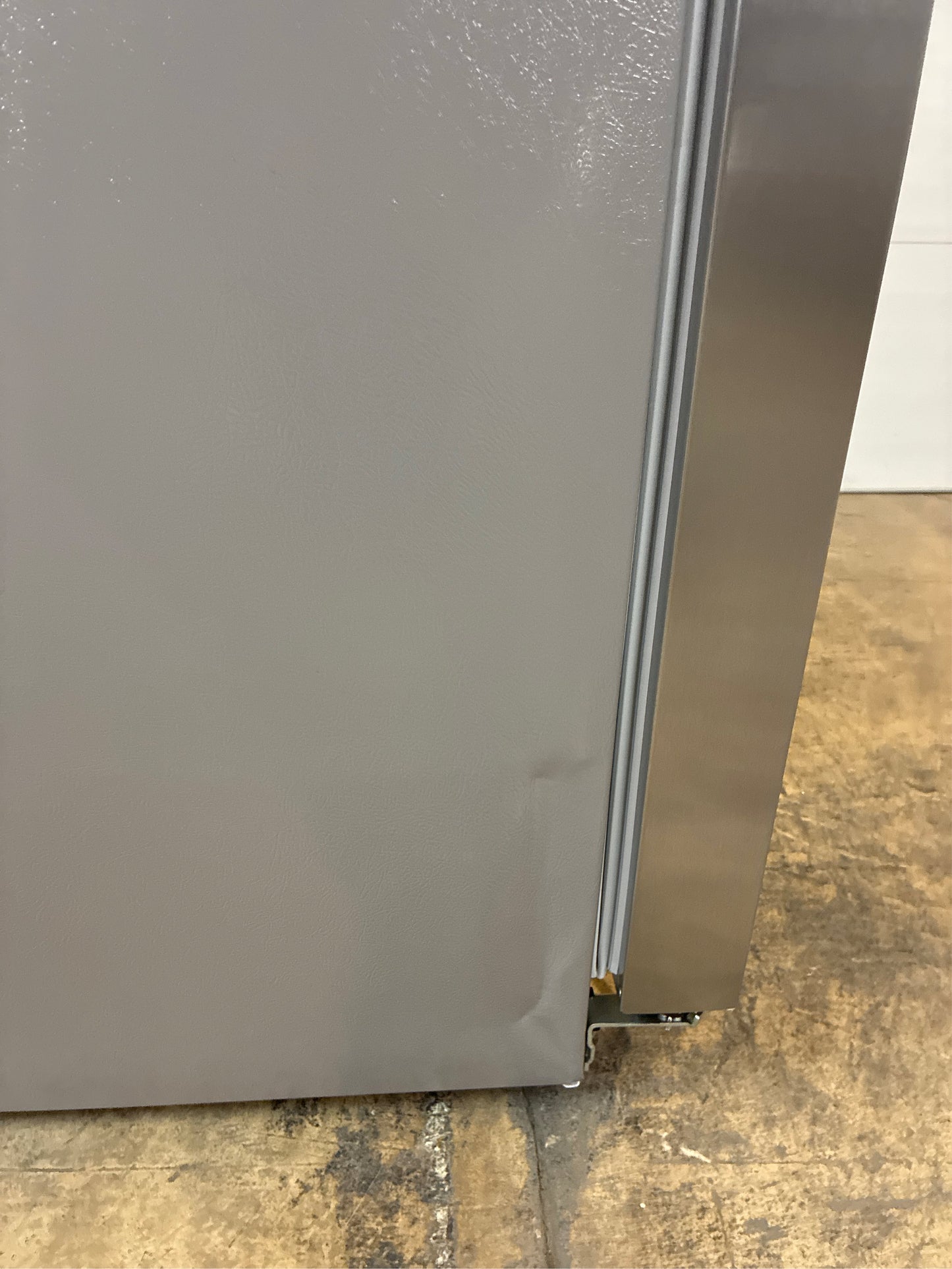 Frigidaire 25.6-Cu Ft Side-by-Side Refrigerator