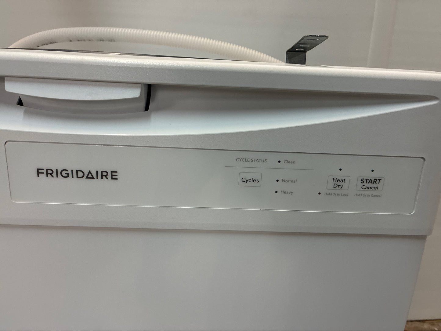 Frigidaire 24 in. White Front-Control Dishwasher