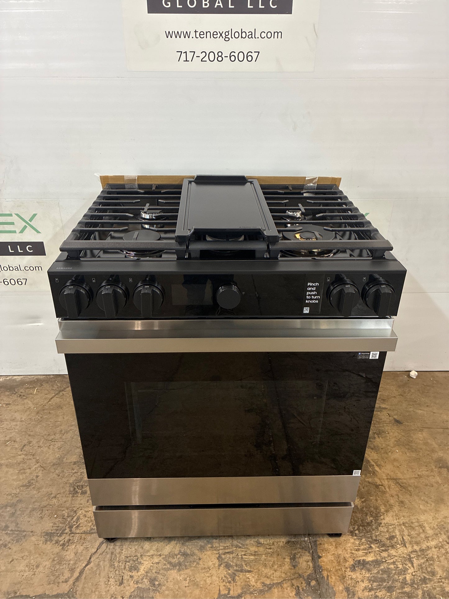 Samsung Bespoke 30" 6.0 cu ft 5-Burner Gas Range