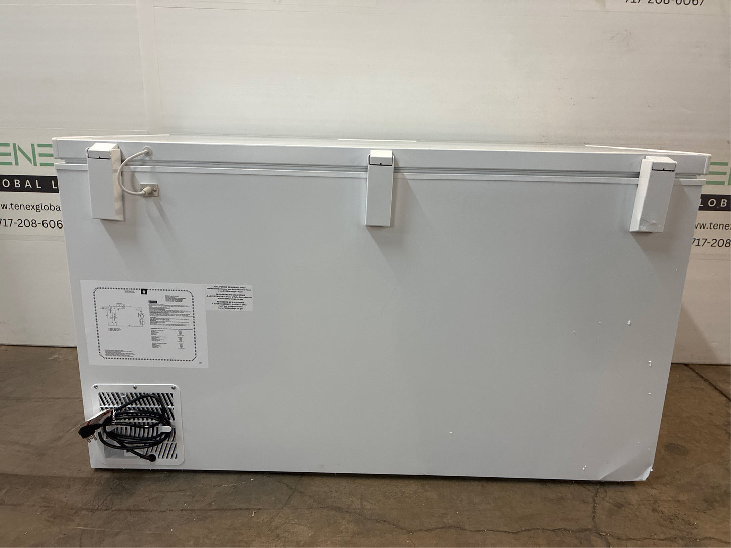 Frigidaire Manual Defrost Chest Freezer w LED Light