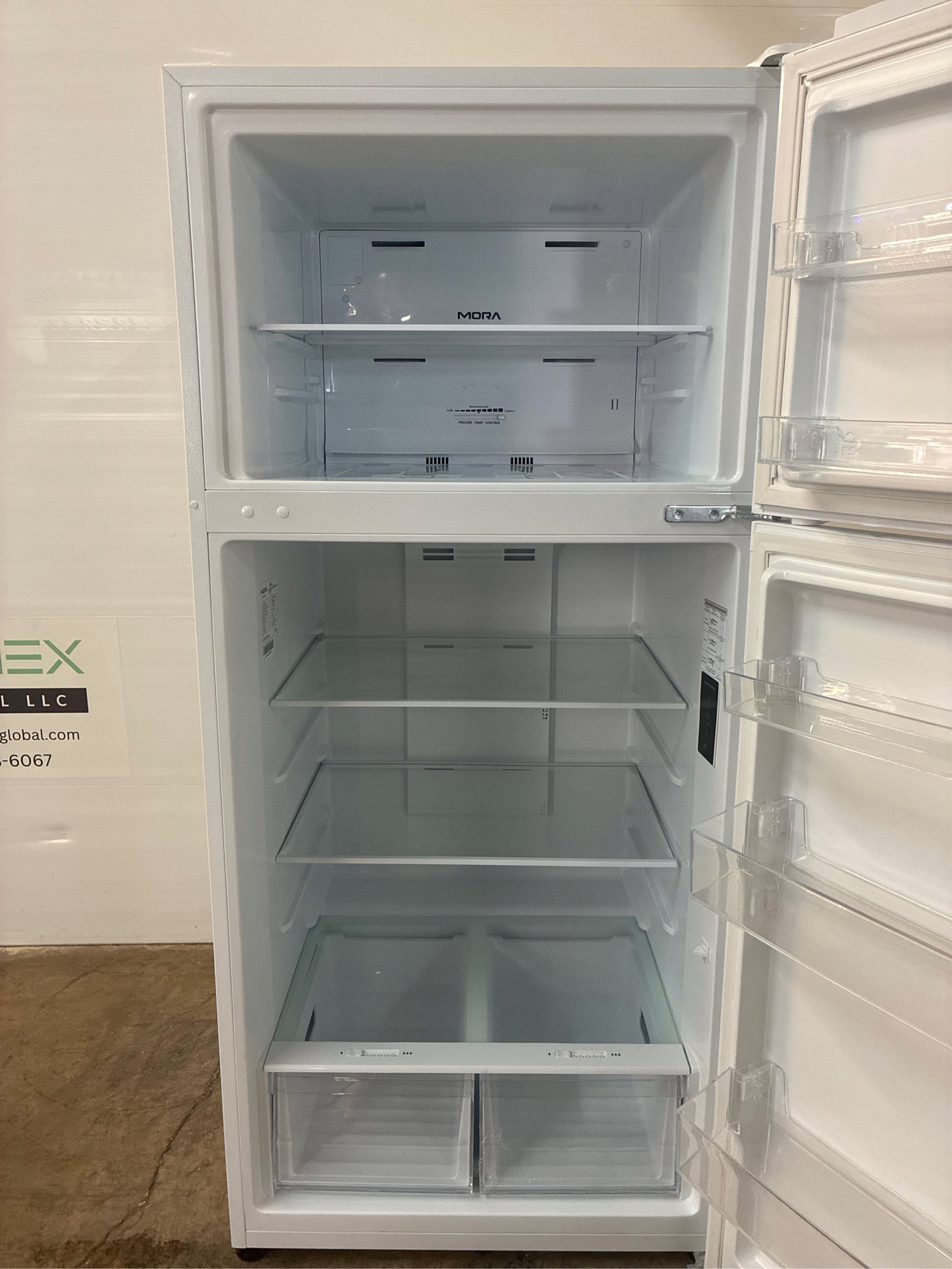 Midea Fingerprint Resistant 18.1-cu ft Refrigerator