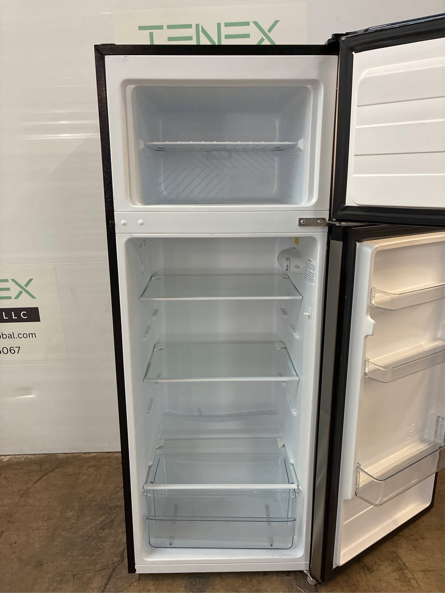7.1 cu. ft. Top Freezer Refrigerator