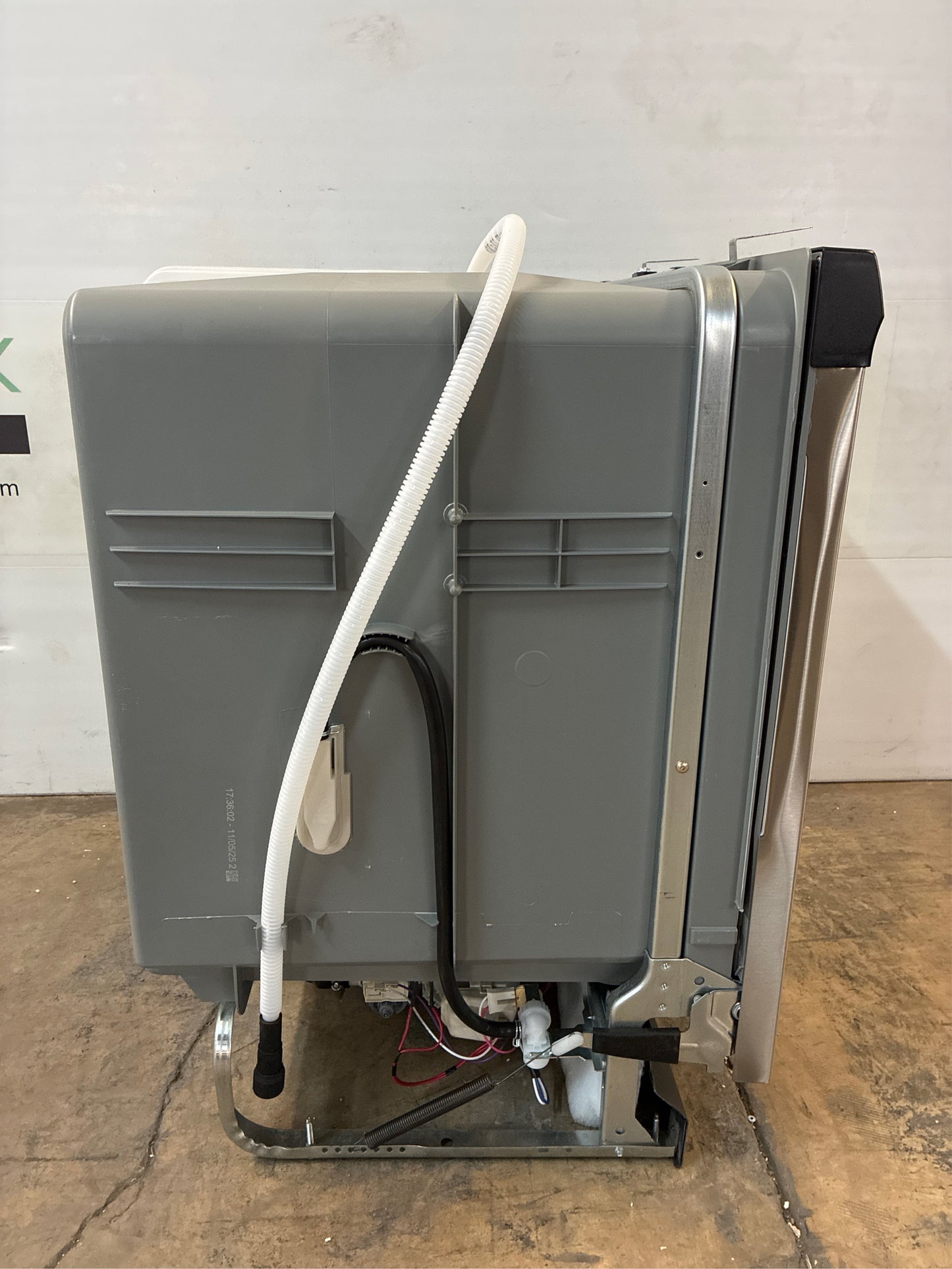 Frigidaire 24" Front-Control Built-In Dishwasher