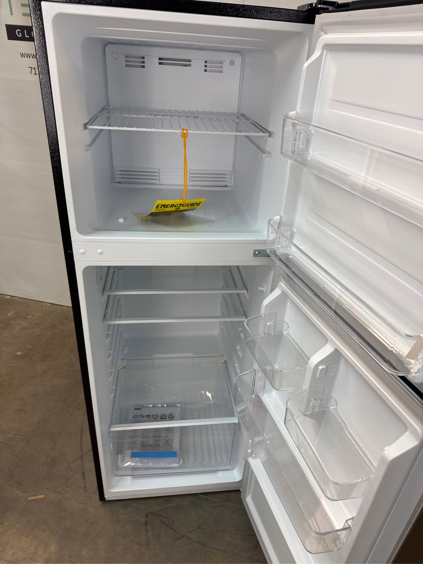 10.1 cu. ft. Top Freezer Refrigerator