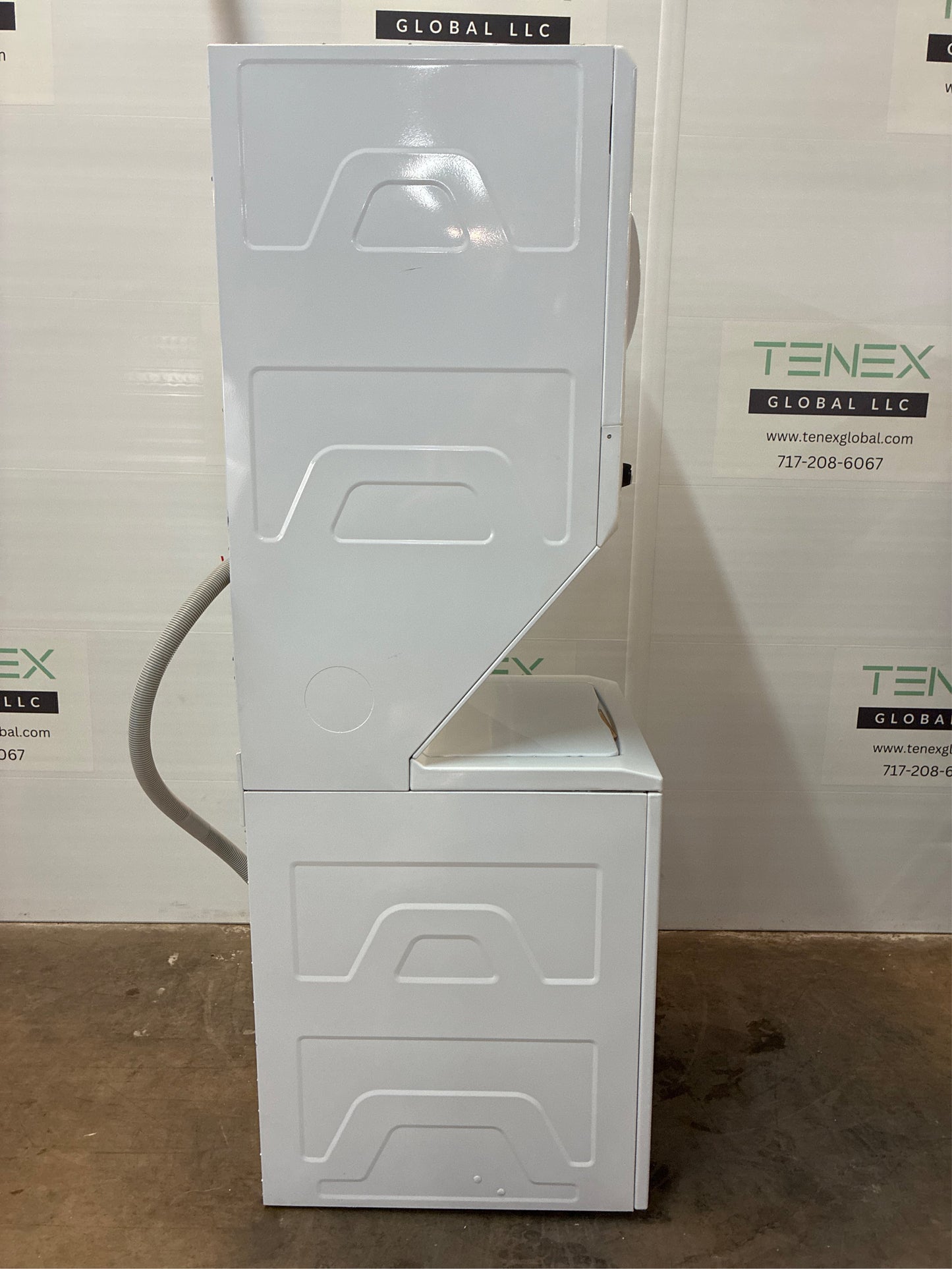 GE Gas Laundry Center 2.3/4.4-cu ft