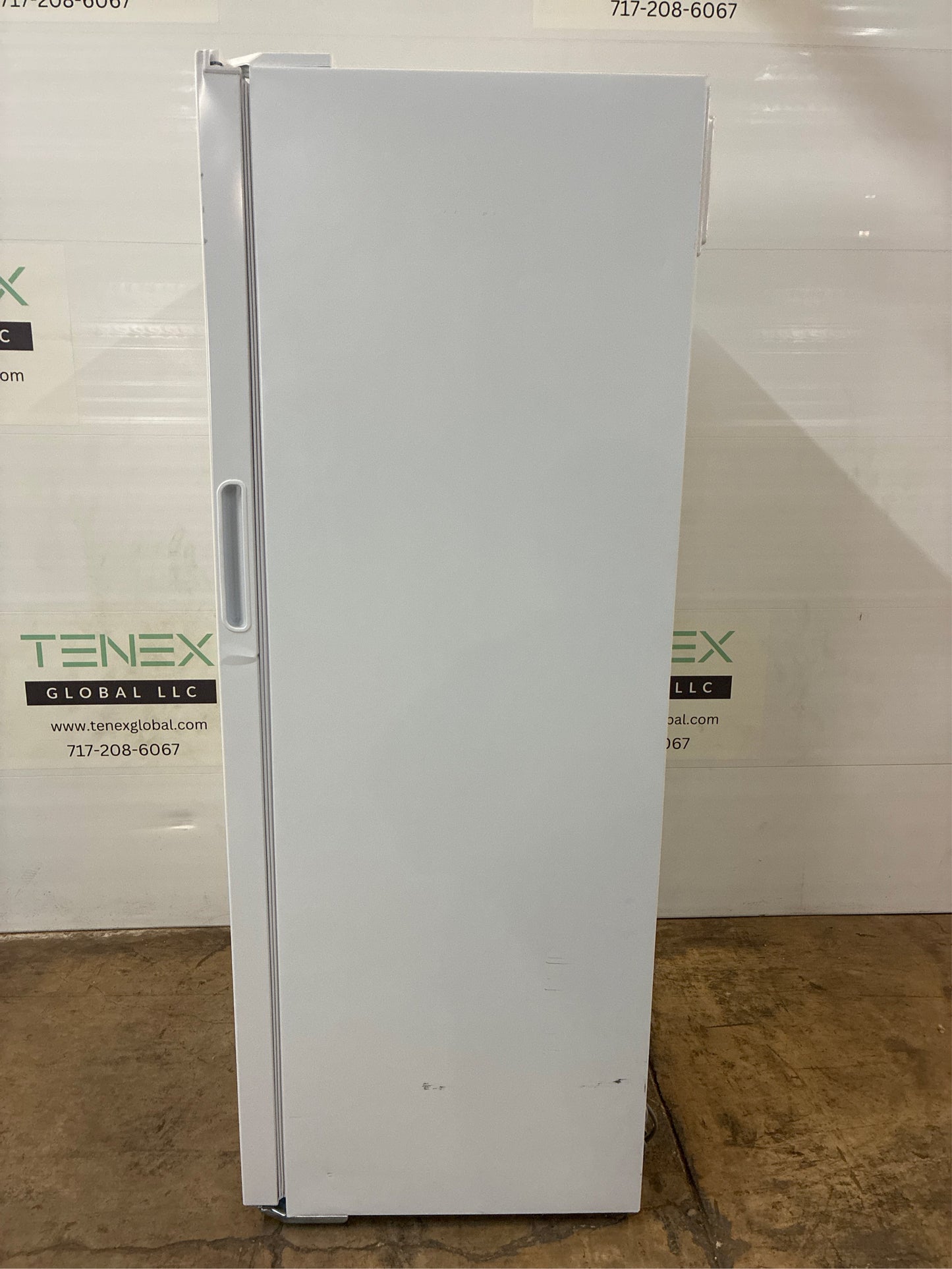 Frigidaire 27.8 in. 13 cu. ft. Garage Ready Freezer