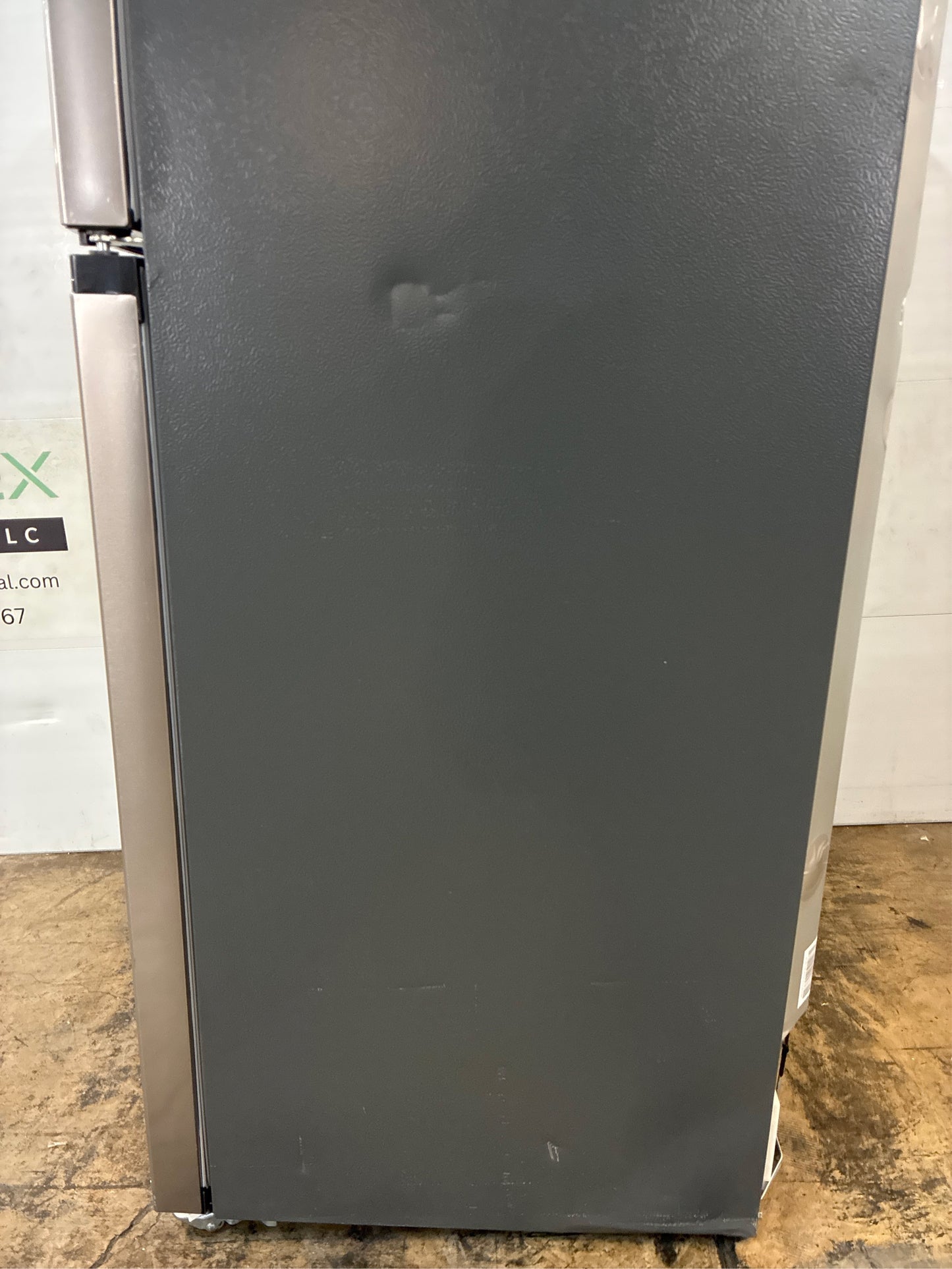 Frigidaire 13.9 cu. ft. Top Freezer Refrigerator
