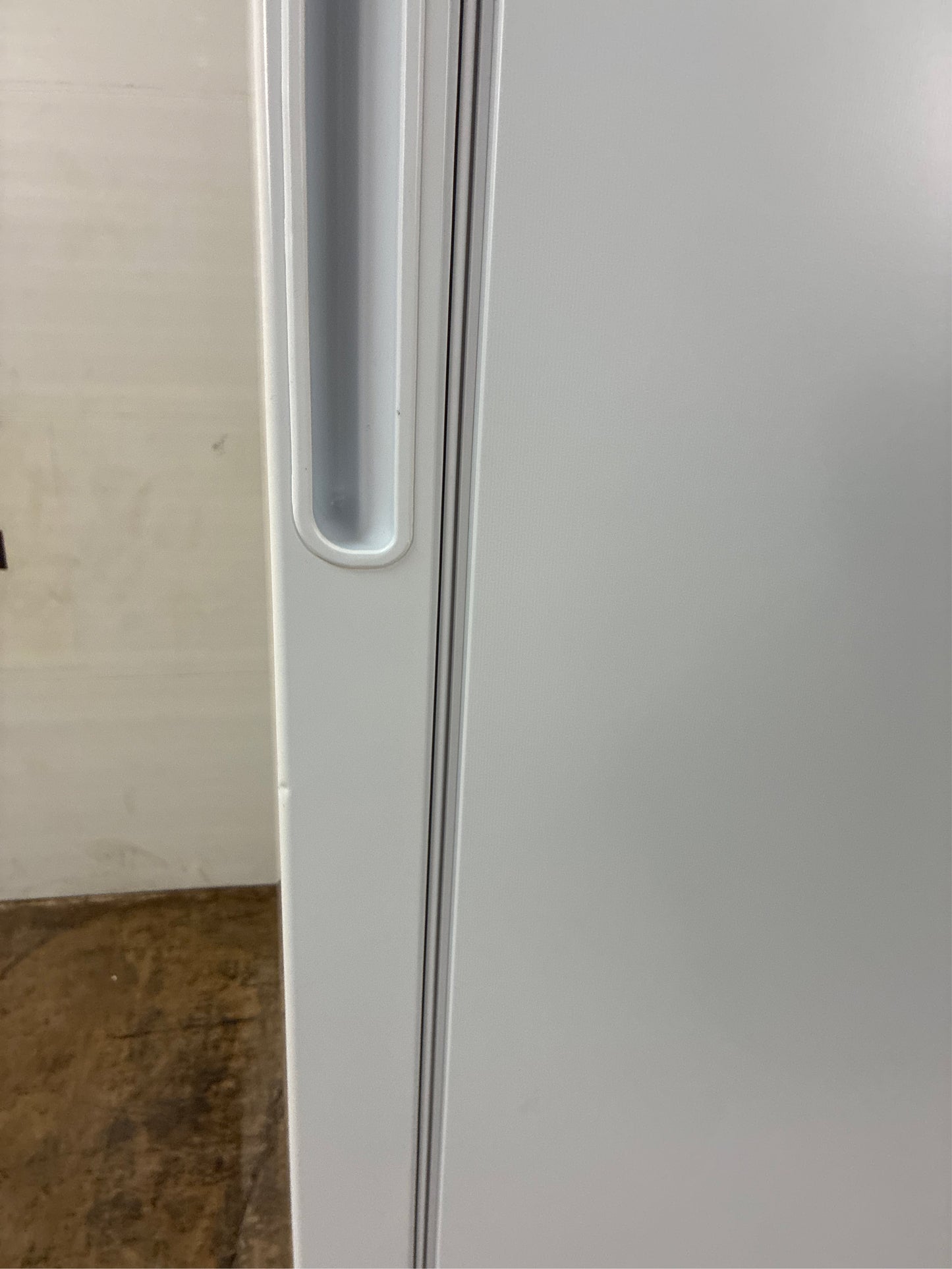 Frigidaire 13-cu ft Upright Freezer