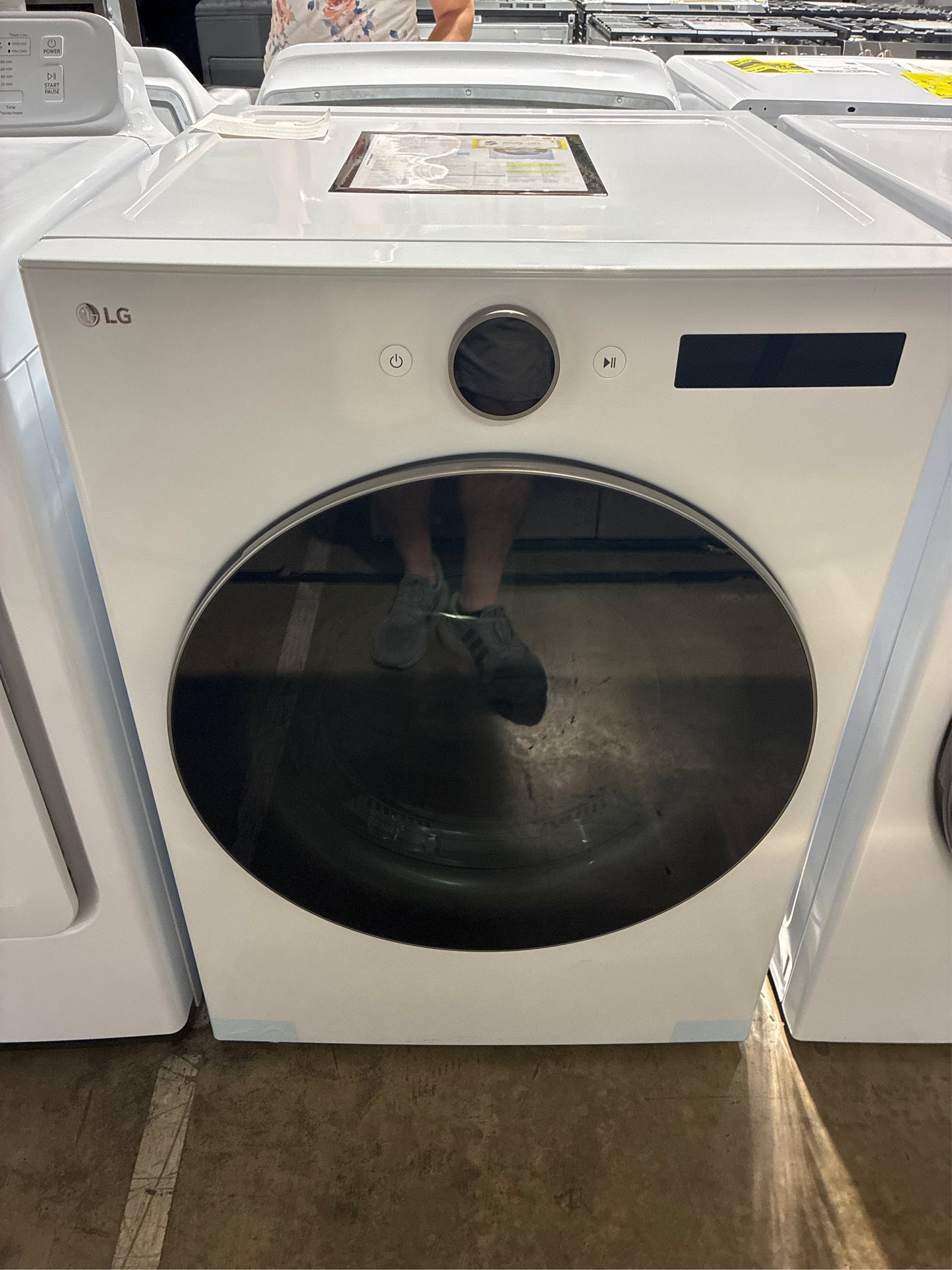 7.4 cu. ft. LG SMART Gas Dryer - White, TurboSteam