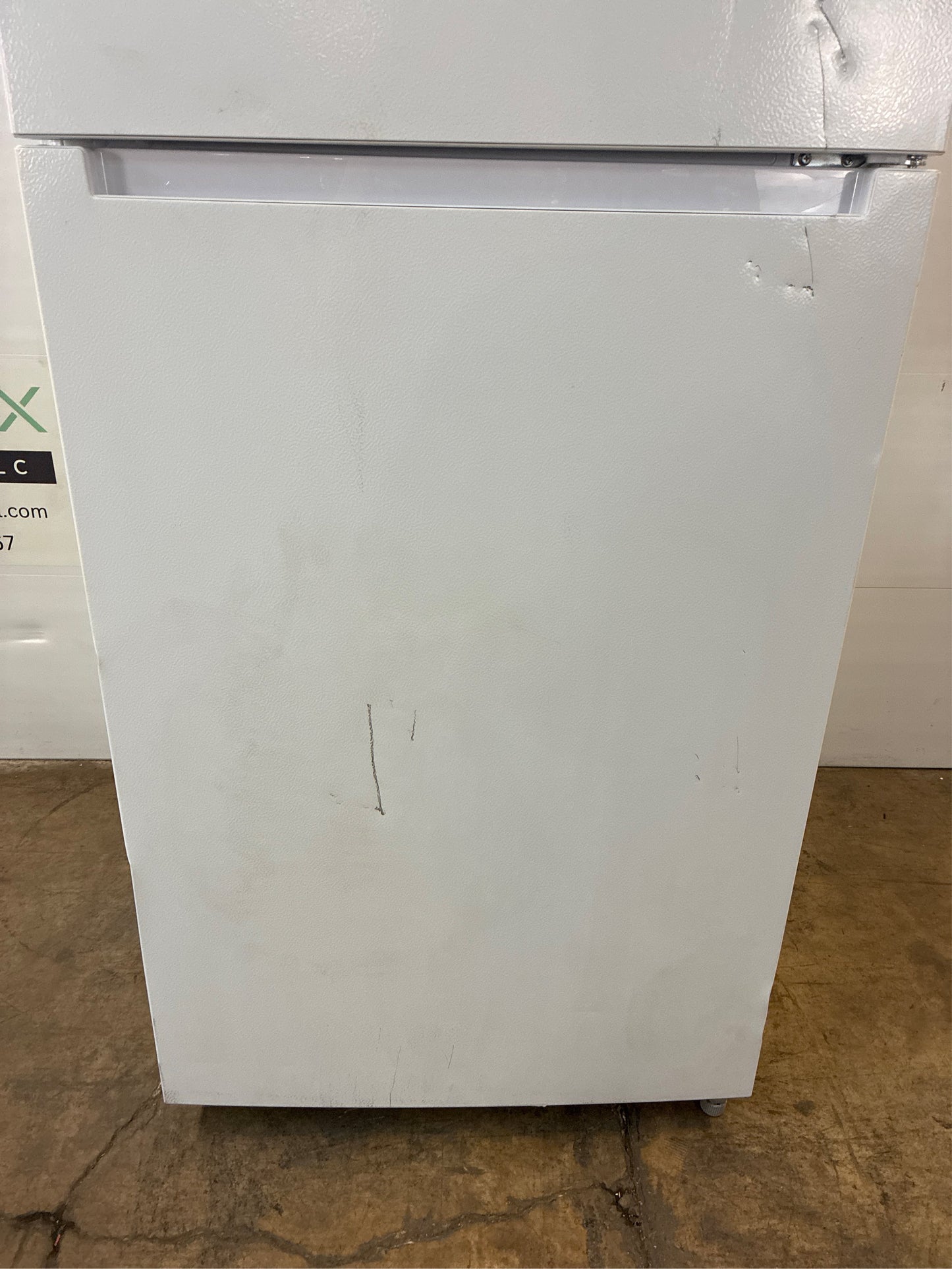 18 cu. ft. Top Freezer Refrigerator in White
