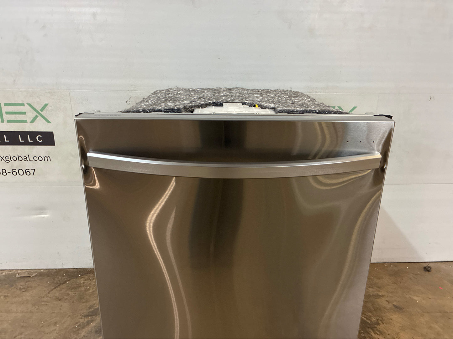 Samsung 24" Fingerprint-Resistant Dishwasher, 42dBA
