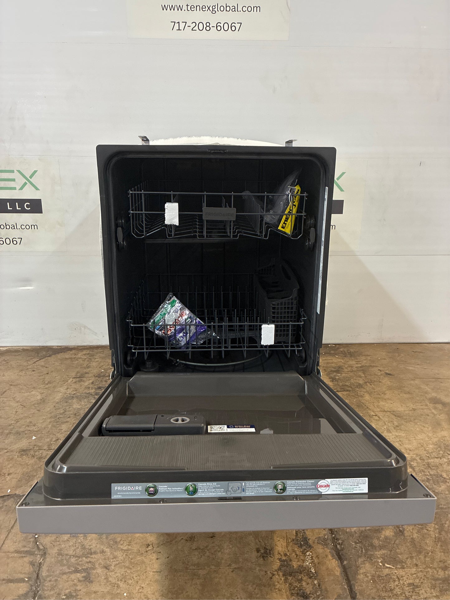 Frigidaire 24 in Built-In Dishwasher, Stainless Steel