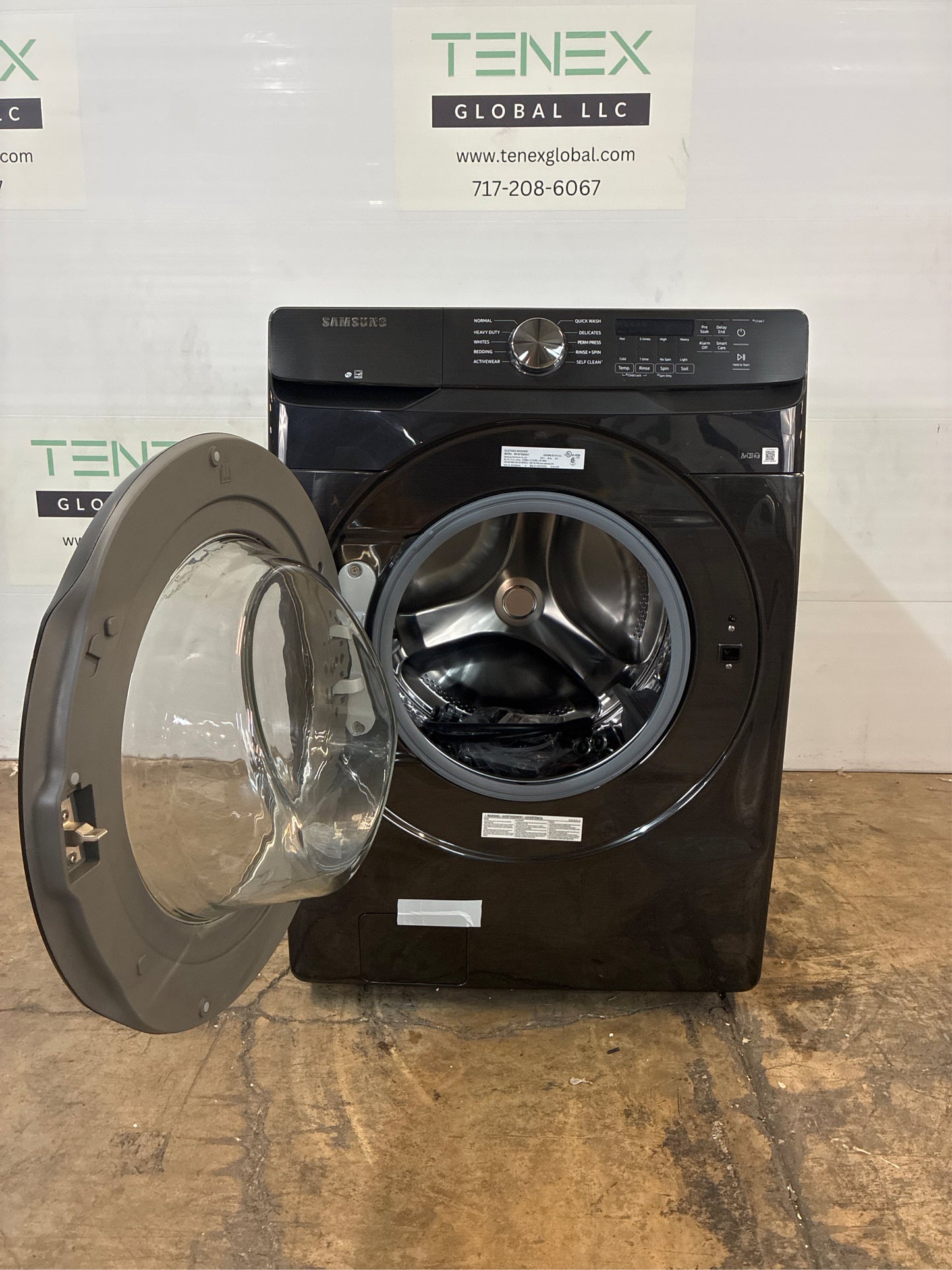 Samsung 4.5 cu. ft. Front Load Washer, Brushed Black