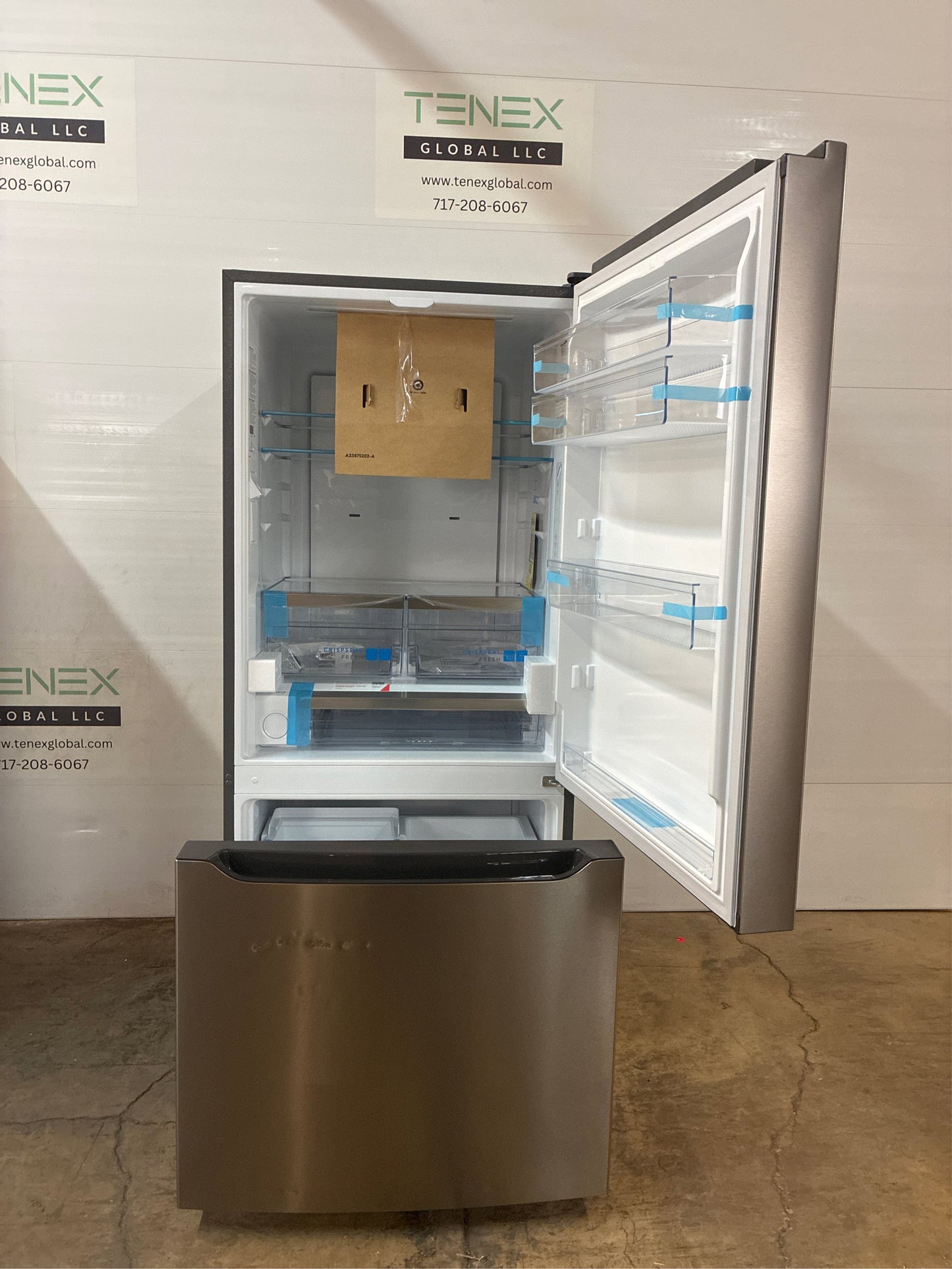Frigidaire Gallery Refrigerator with Ice Maker