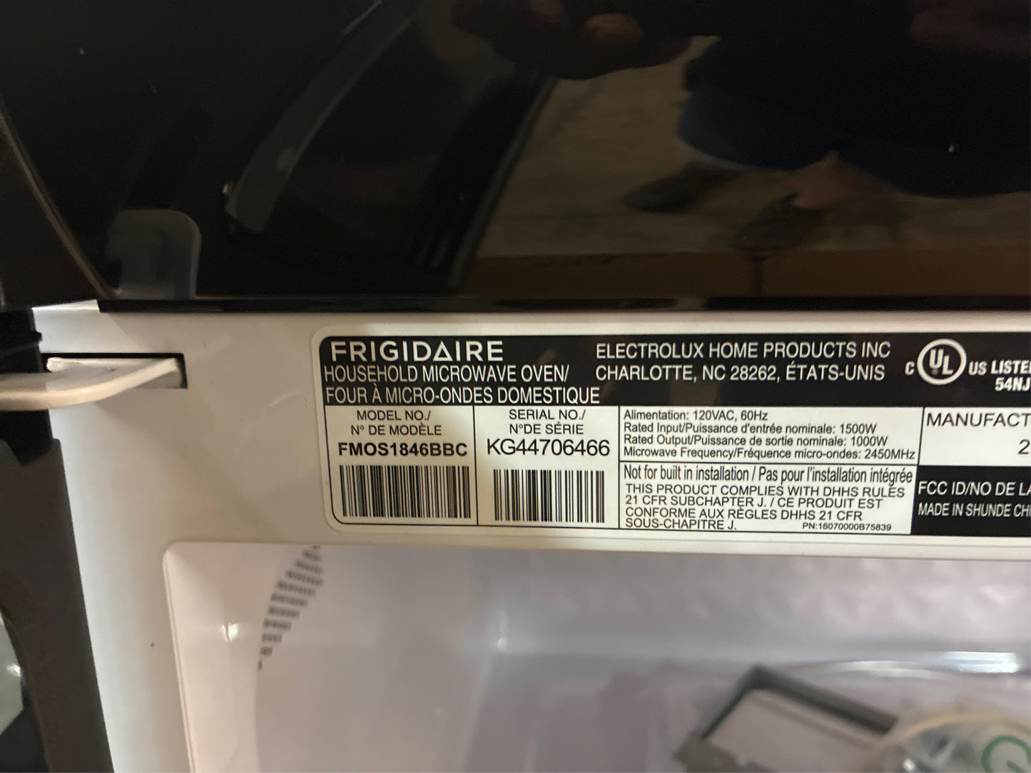Frigidaire 1.8 Cu. Ft. OTR Microwave, Black