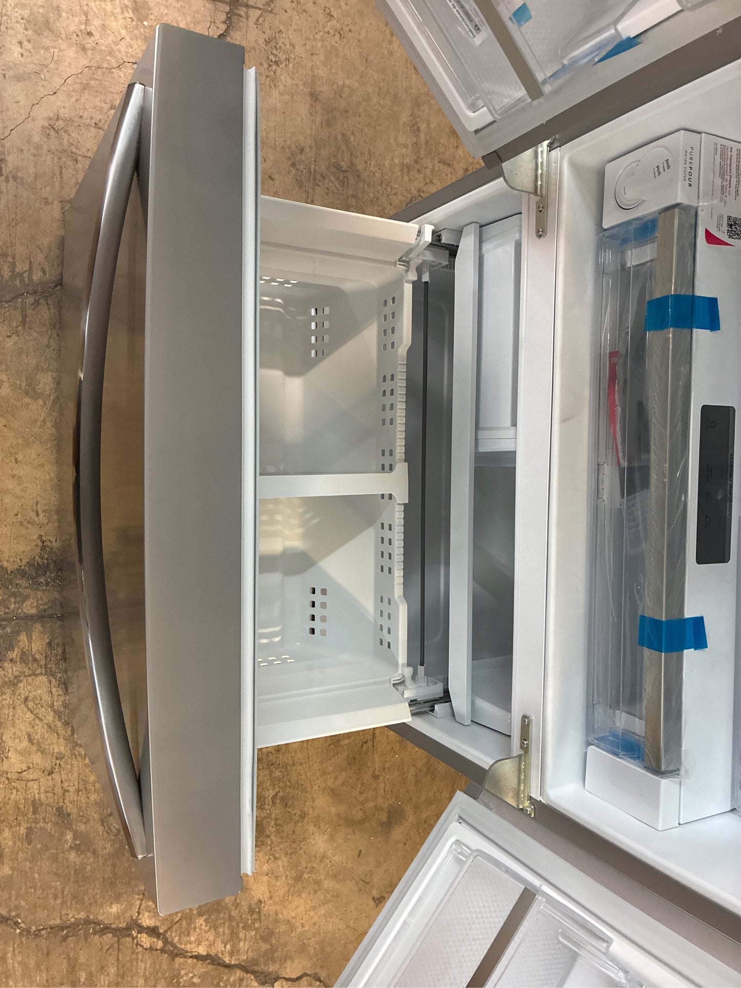 Frigidaire 23.3 cu ft French Door Fridge, SS