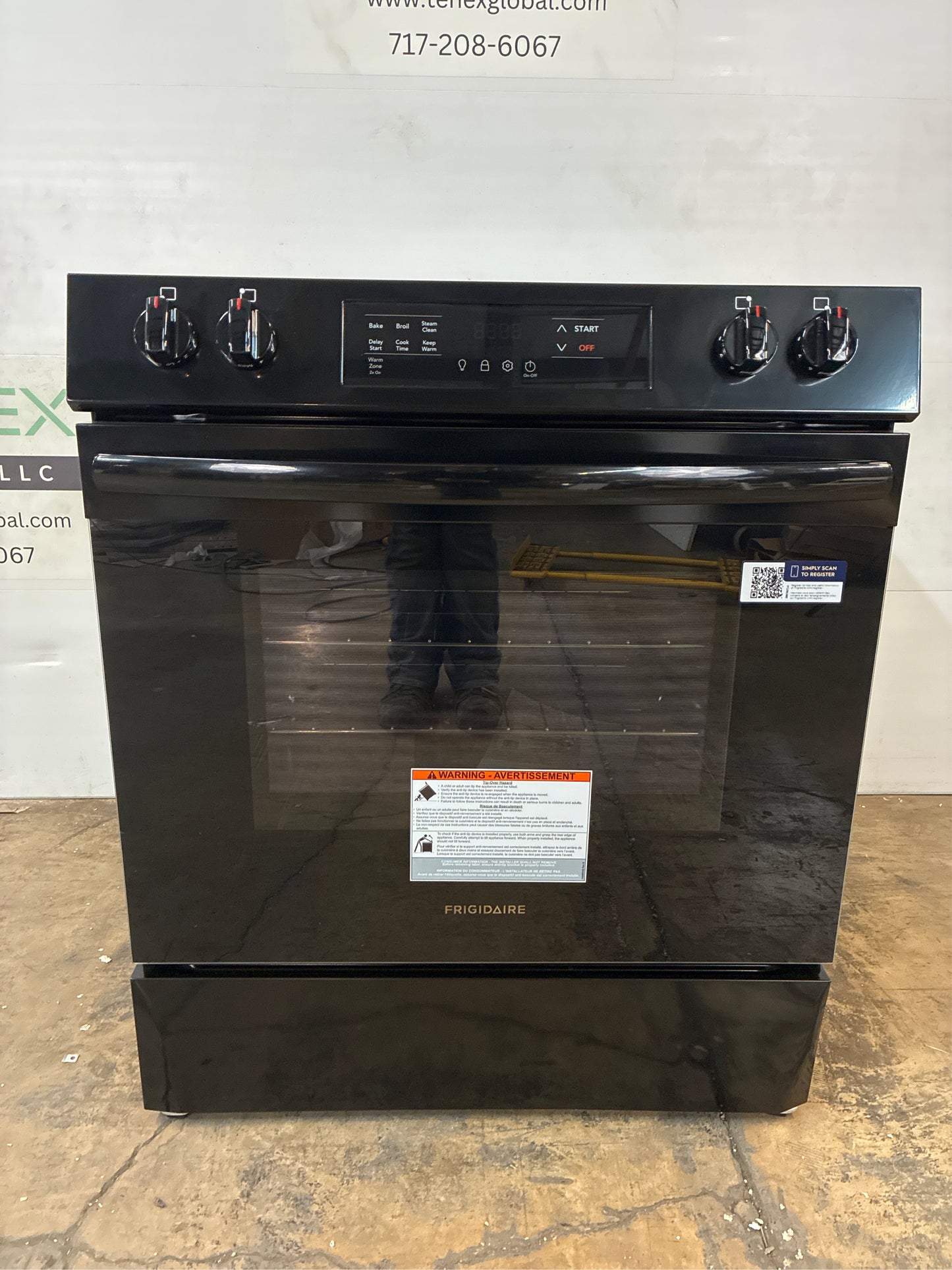 Frigidaire 30 in. 5-Burner Electric Range, Black