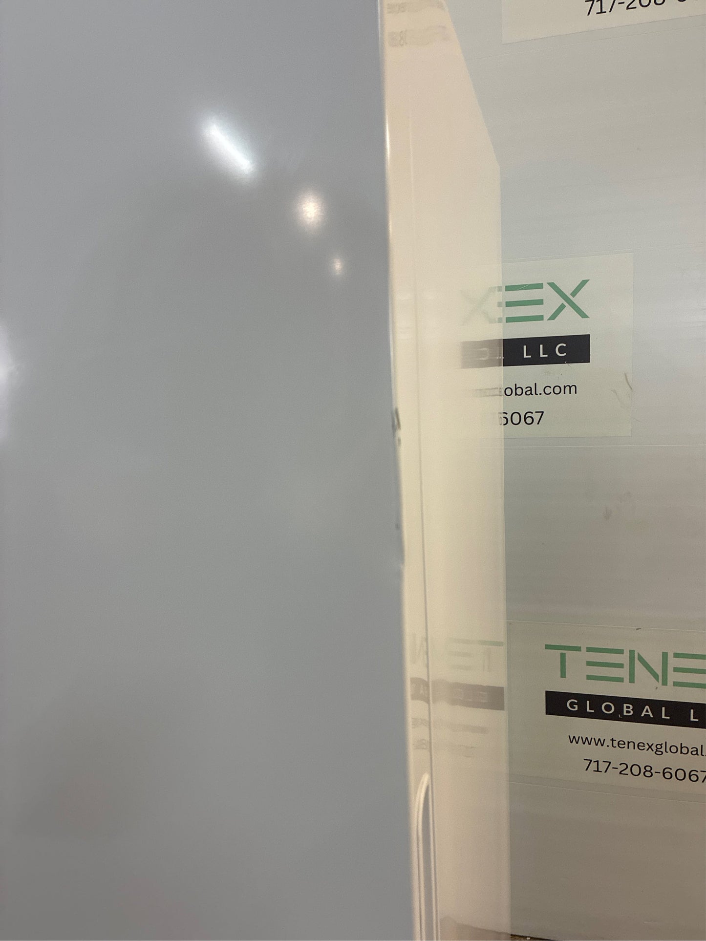 Frigidaire 27.8in 16 cu.ft Frost Free Freezer