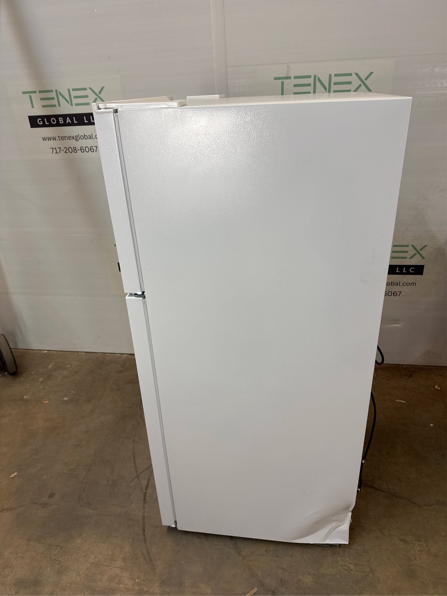14.2 cu. ft. Top Freezer Refrigerator in White