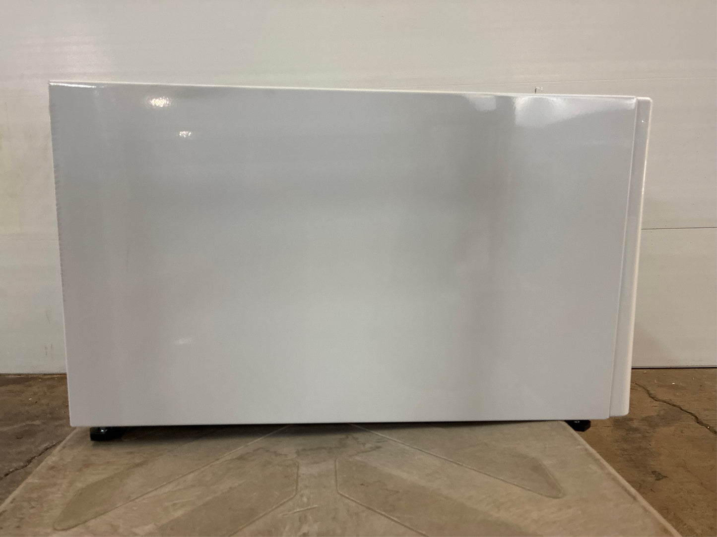 Electrolux 15 in. White Laundry Pedestal with Drawer