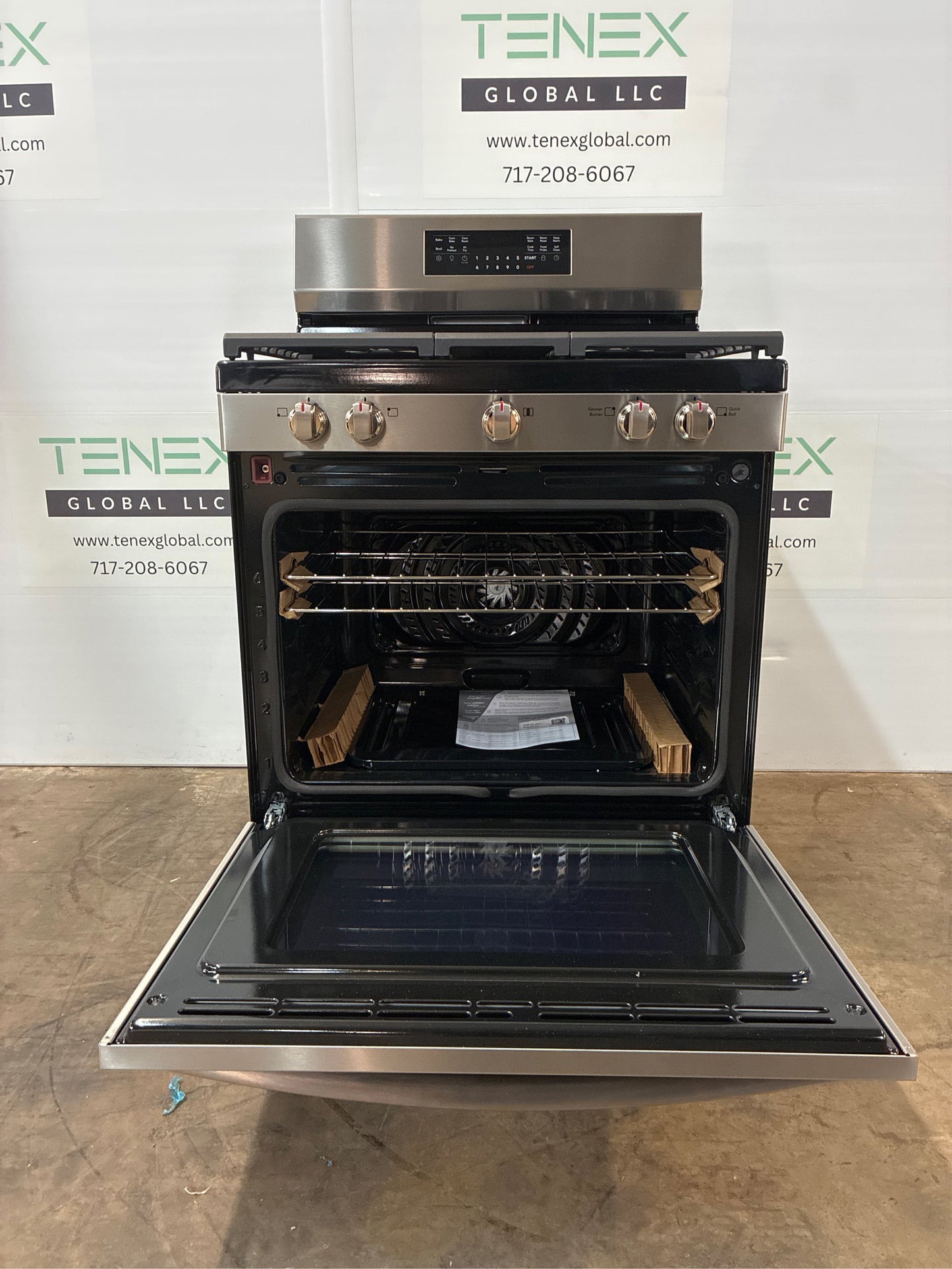 Frigidaire Gallery 30-in 5 Burners 5.1-cu ft Self & Steam Cleaning Air Fry Convection Oven Freestanding Natural Gas Range (Fingerprint Resistant Stainless Steel)