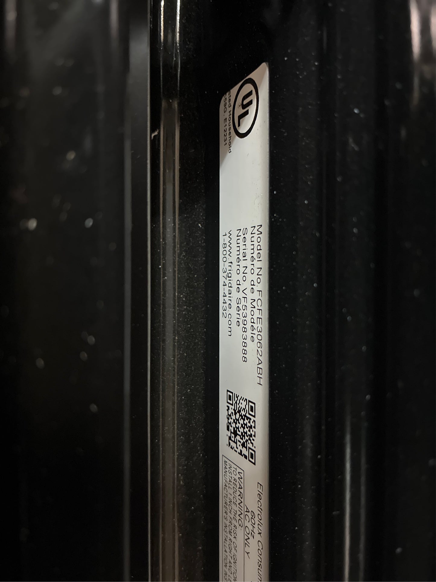 Frigidaire 30 in. 5-Burner Electric Range, Black