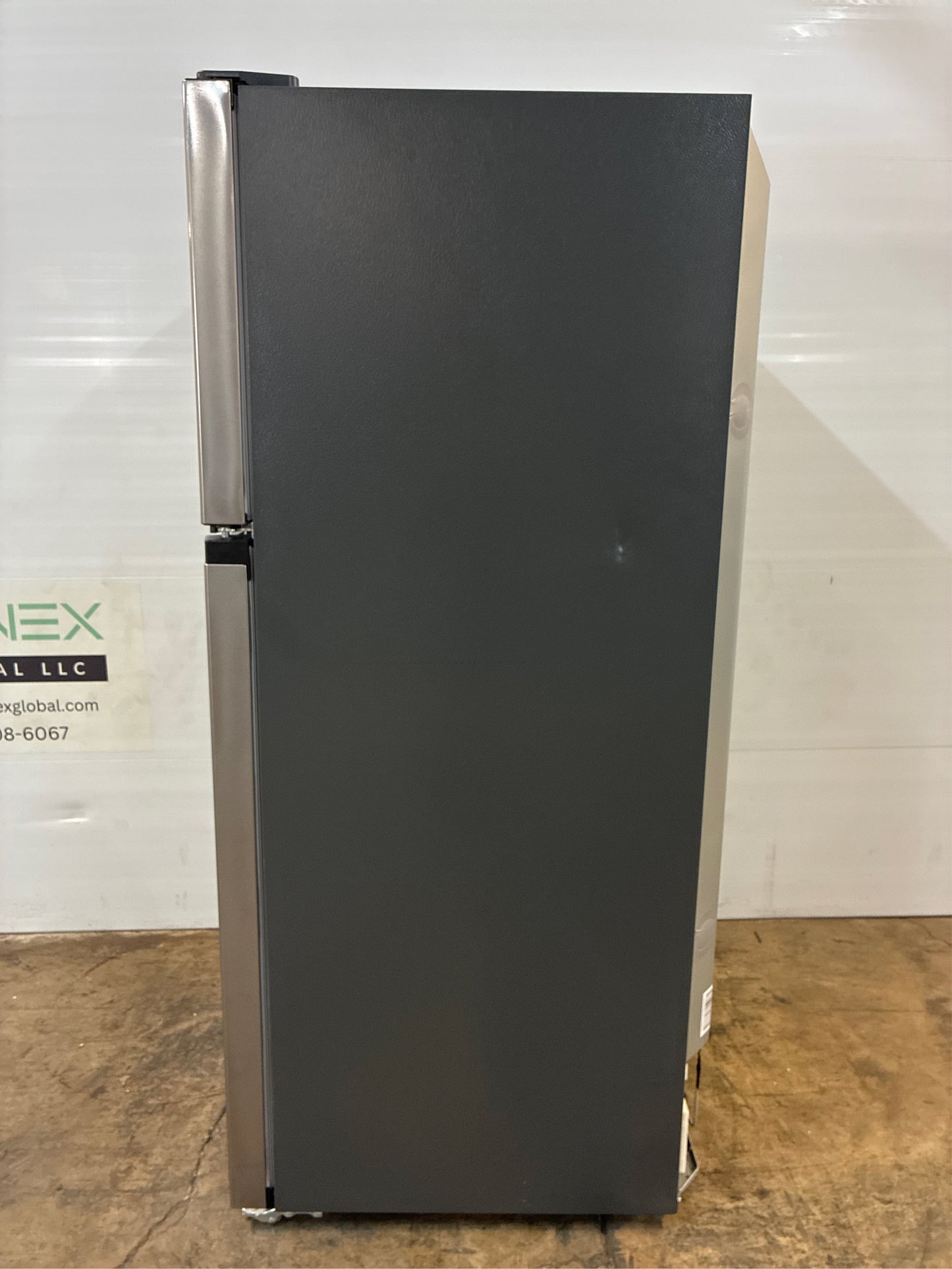 Frigidaire 13.9 cu. ft. Top Freezer Fridge, steel