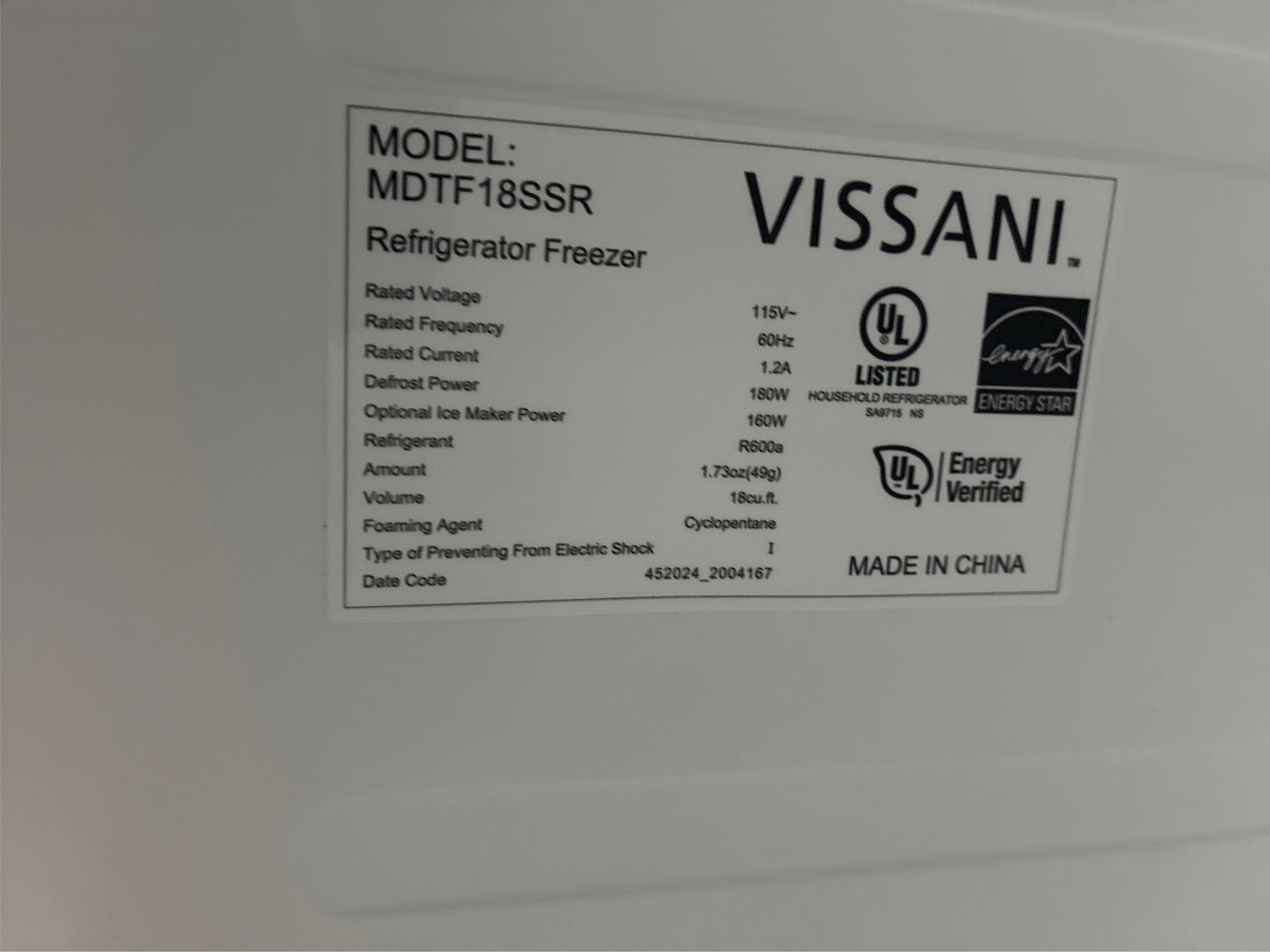 18 cu. ft. Top Freezer Fridge in SS Look