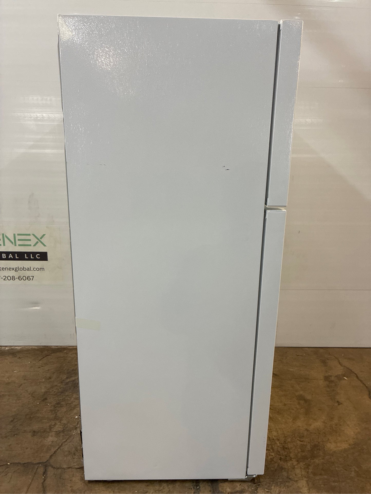 Frigidaire 18.2 cu. ft. Top Freezer Refrigerator in White