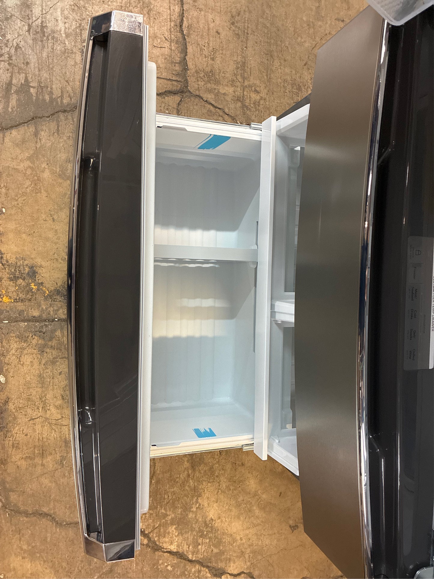 Frigidaire 21.5-cu ft French Door Refrigerator