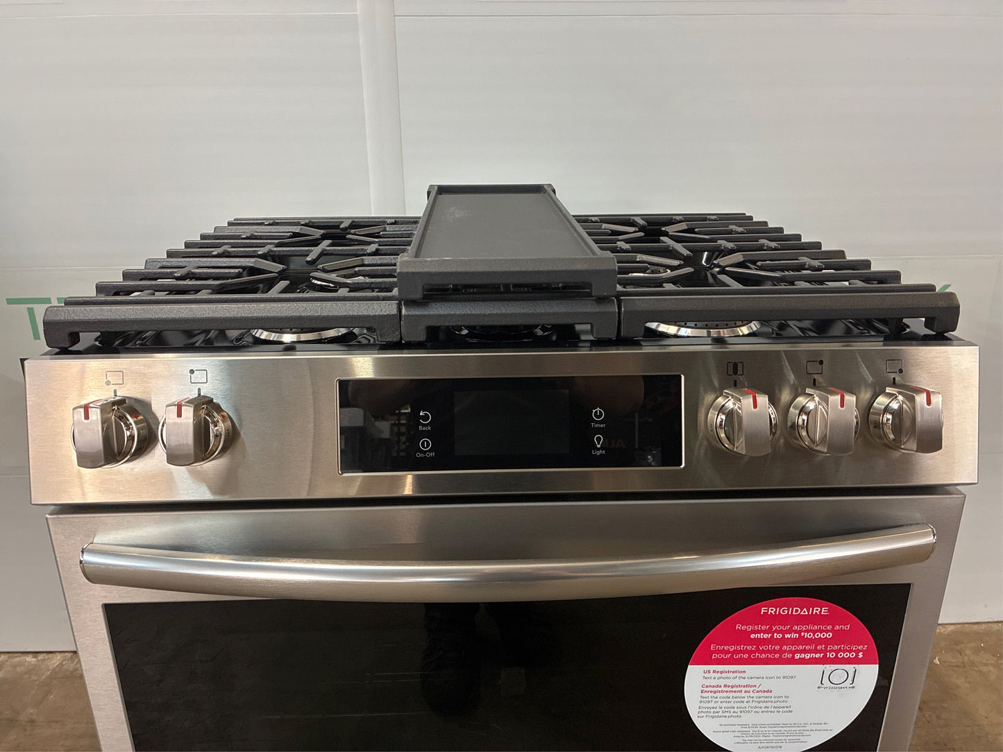 Frigidaire Gallery 30" 5-Burner Gas Range