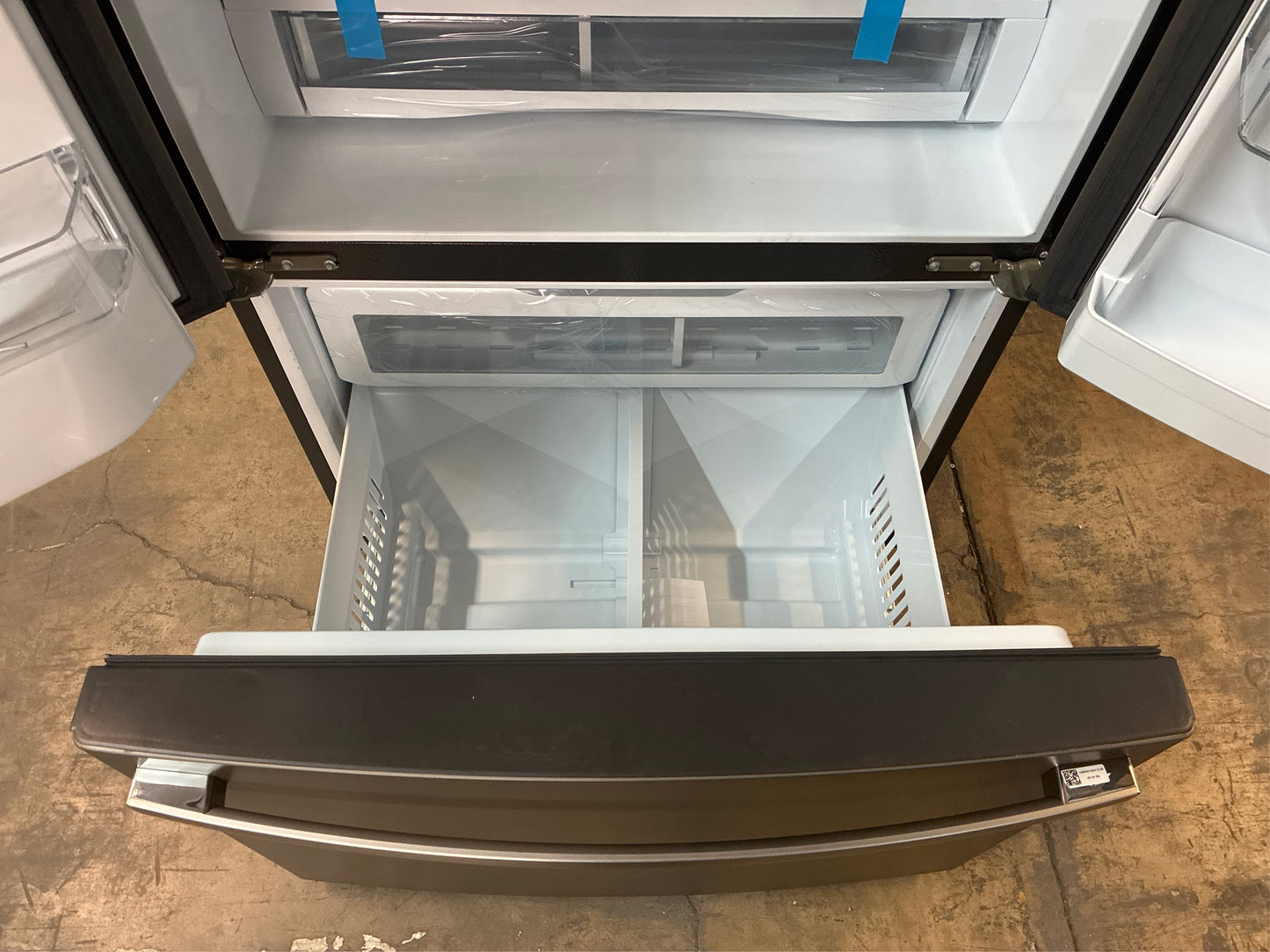 GE 27.8-cu ft French Door Refrigerator