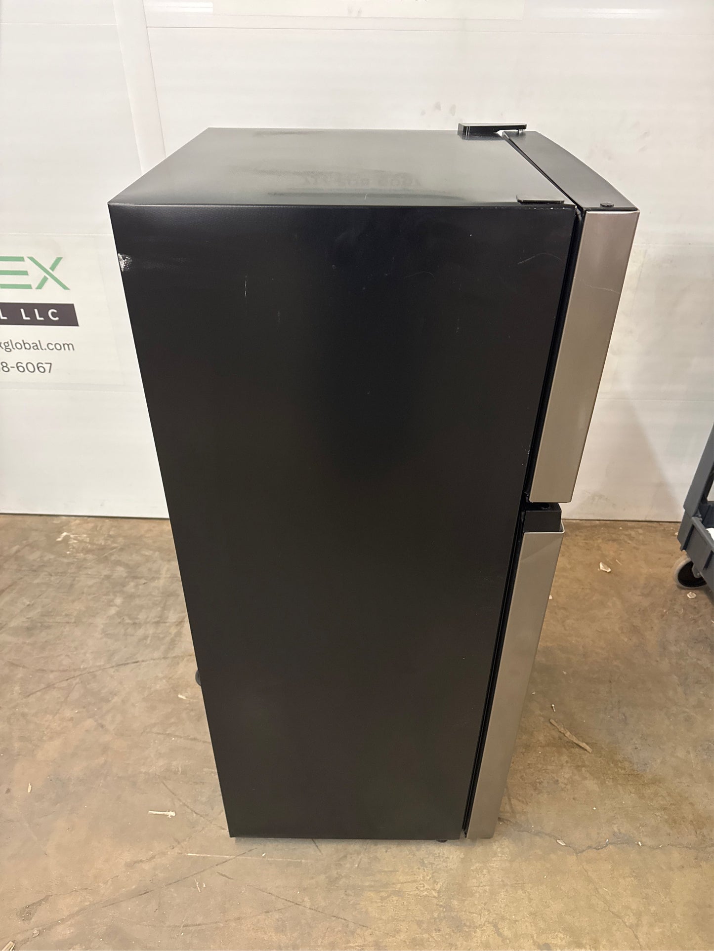 Vissani 4.5 cu. ft. 2-Door Mini Fridge Platinum
