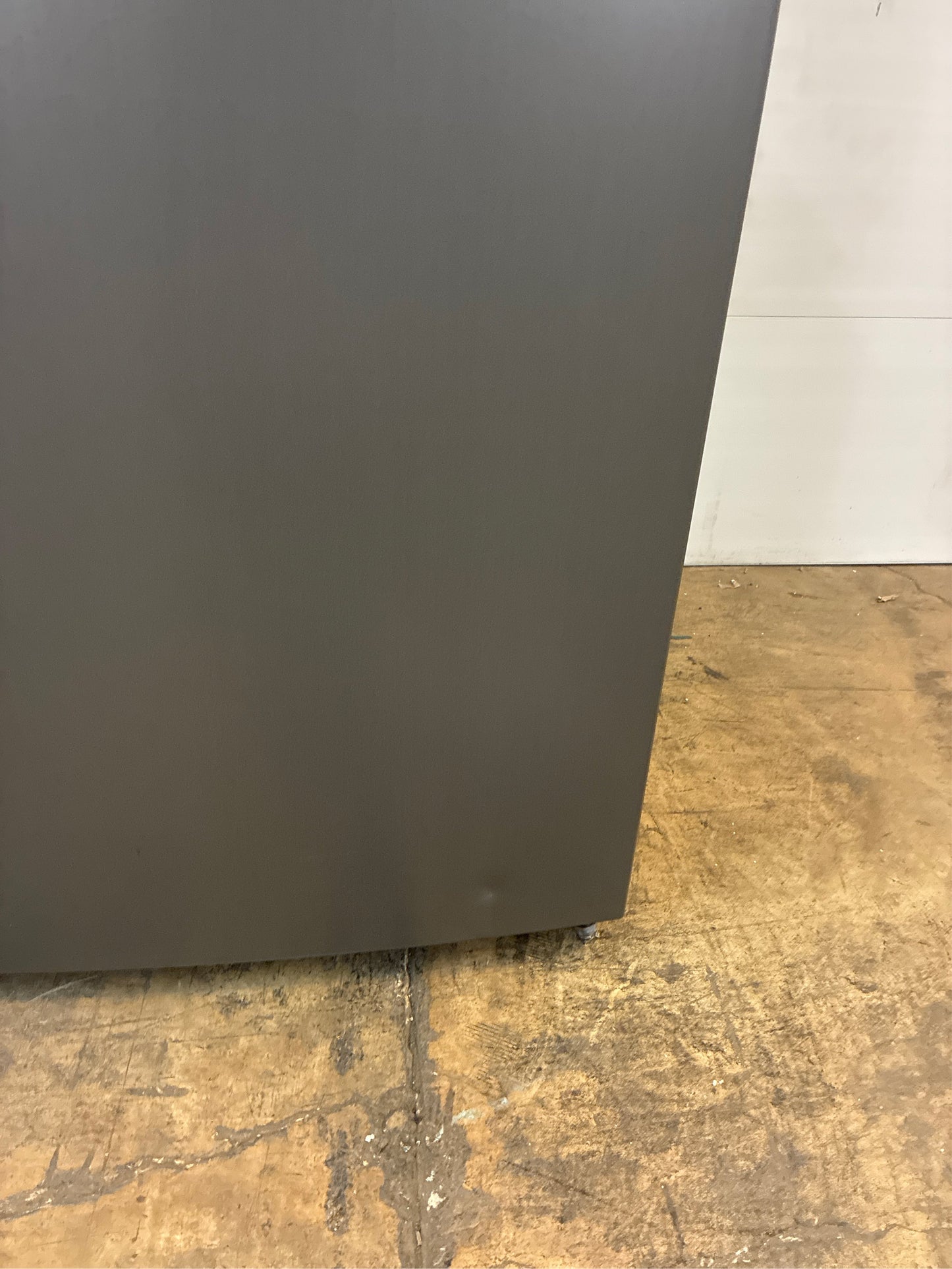 Frigidaire 32.6 in. 20 cu. ft. Frost Free Upright Freezer