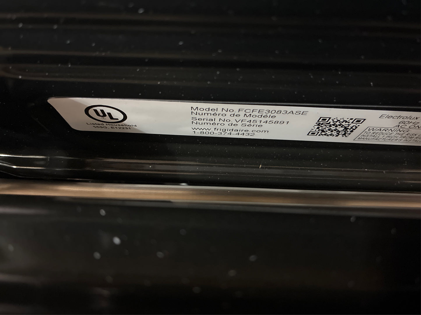 Frigidaire 30-in Glass Top Slide-in Range