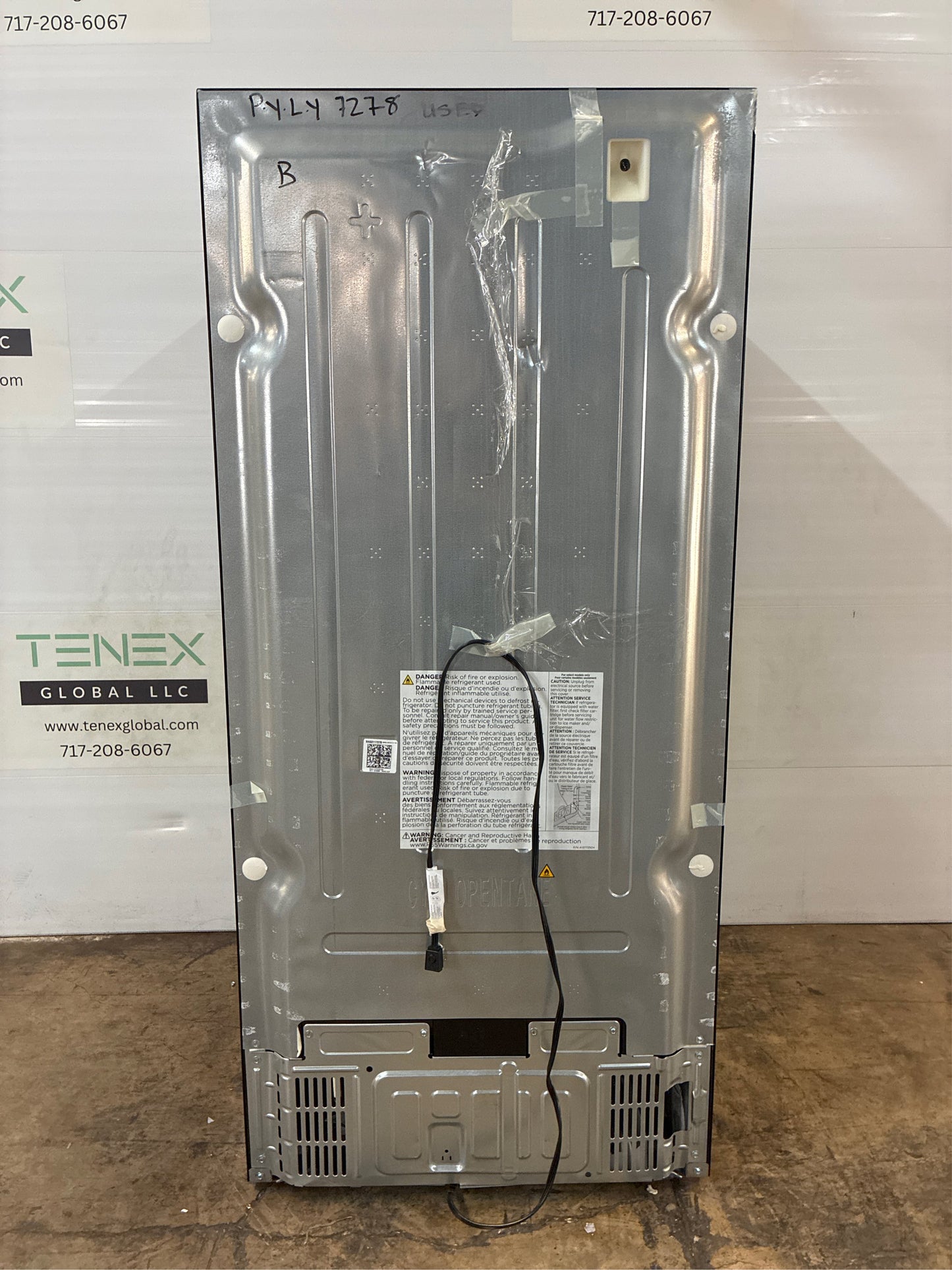 Frigidaire 18.3 Cu. Ft. Top Freezer Refrigerator-Black