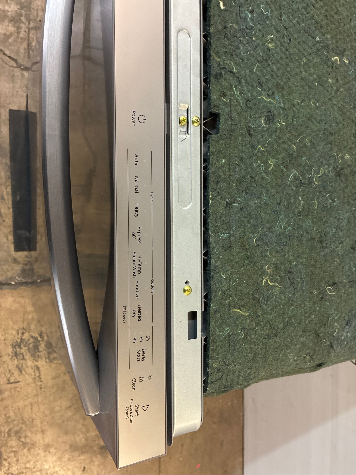 Samsung - Fingerprint-Resistant Dishwasher with Rack