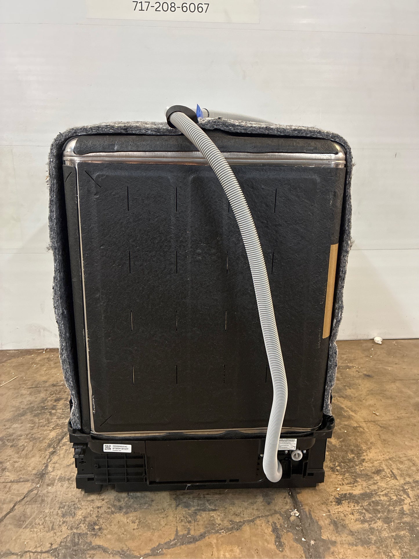 Samsung 24" Fingerprint-Resistant Dishwasher