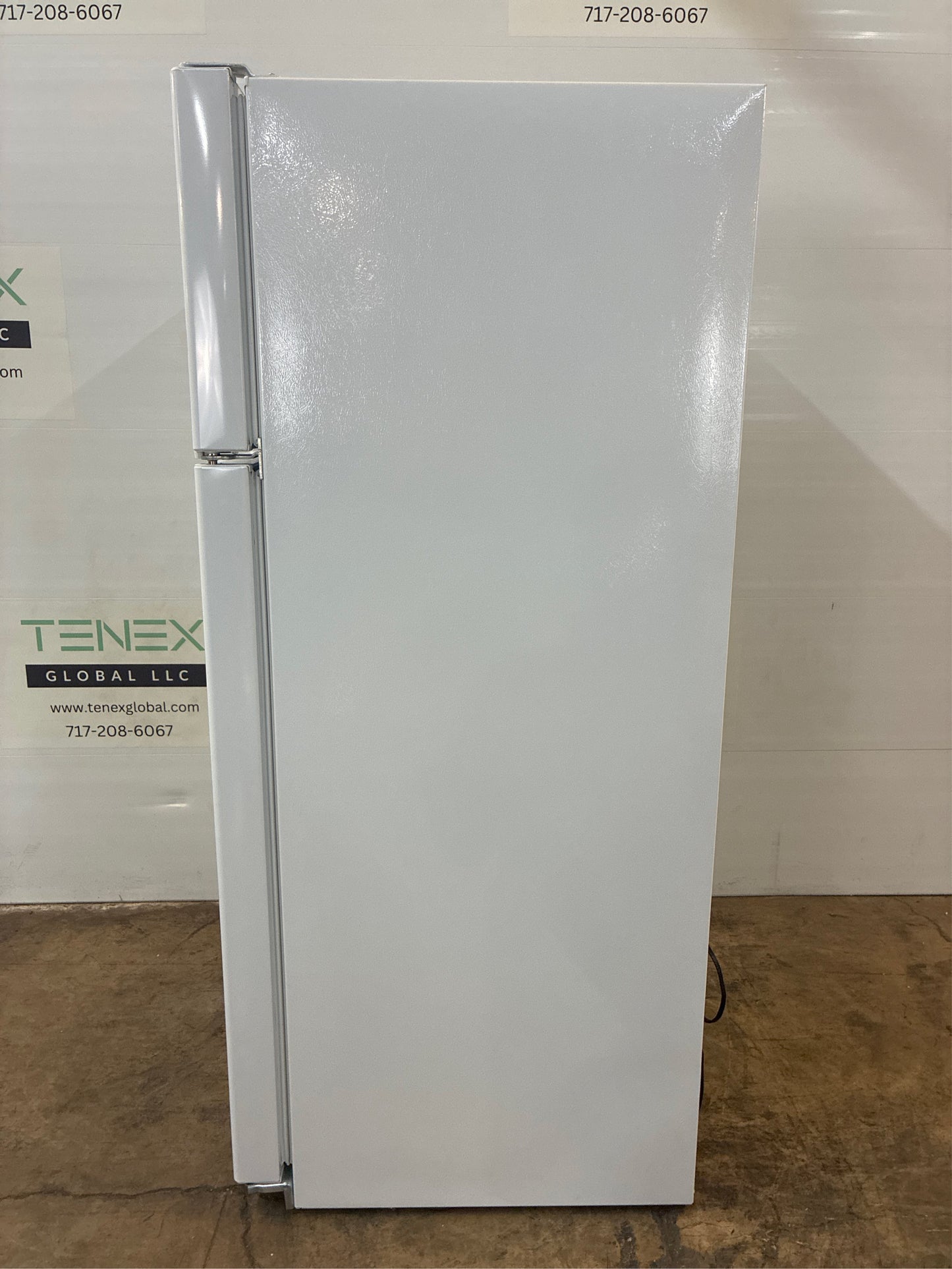 GE 17.5-cu ft Top-Freezer Refrigerator (White)