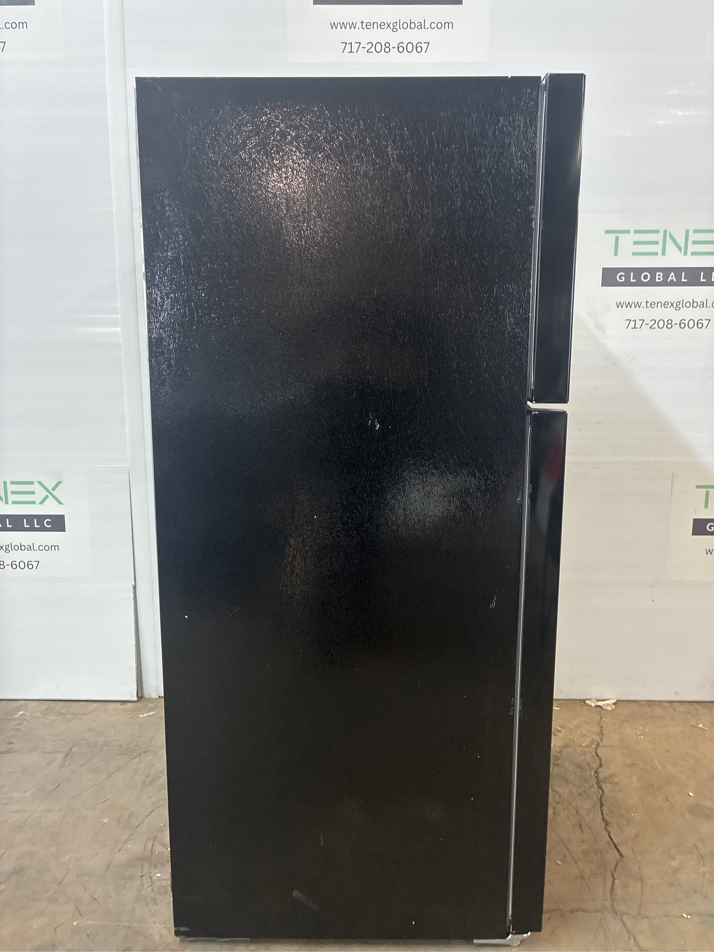 Frigidaire 20.0 cu. ft. Top Freezer Refrigerator, Black