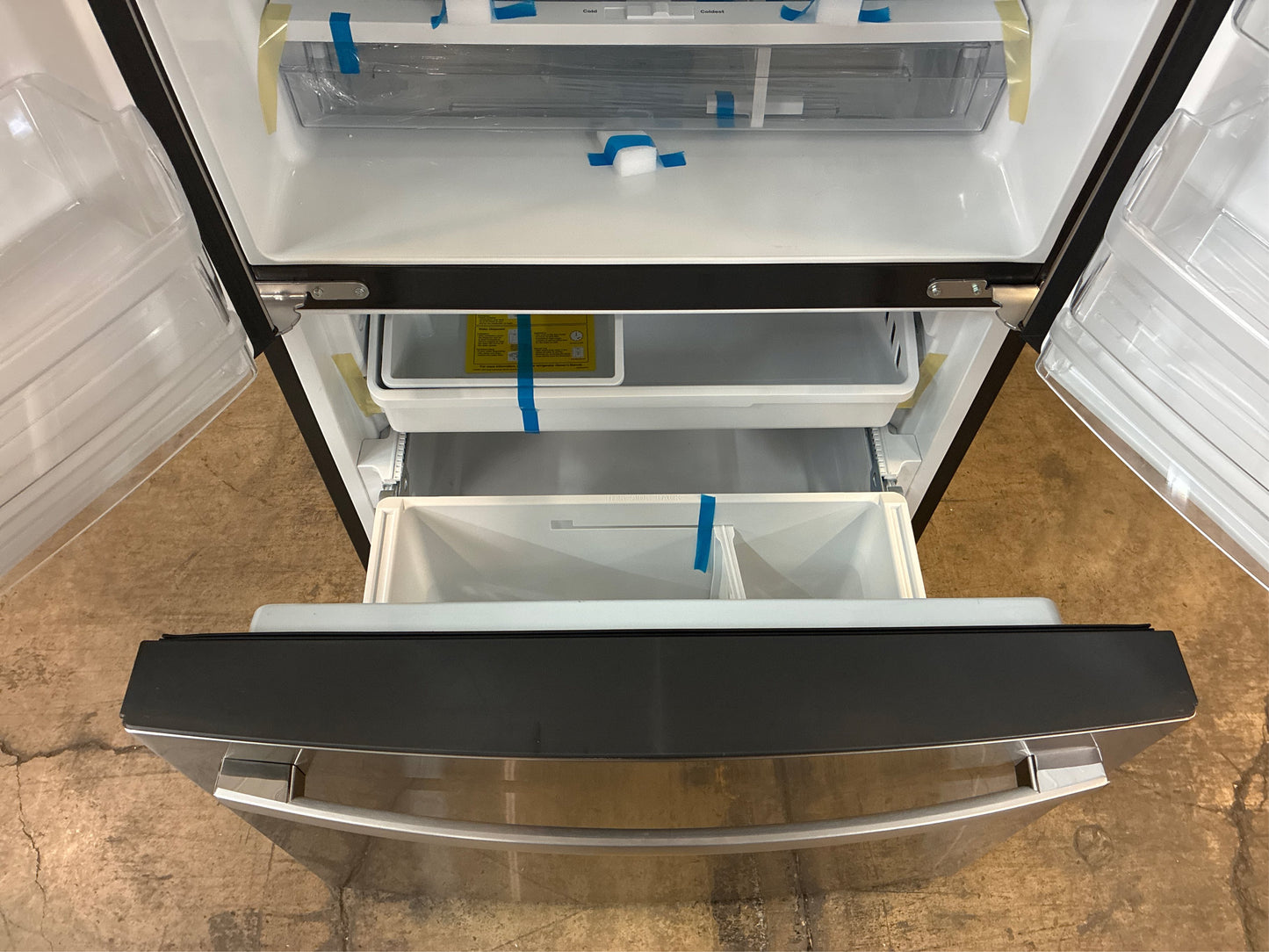 GE 18.6-cu ft French Door Fridge with Ice Maker.