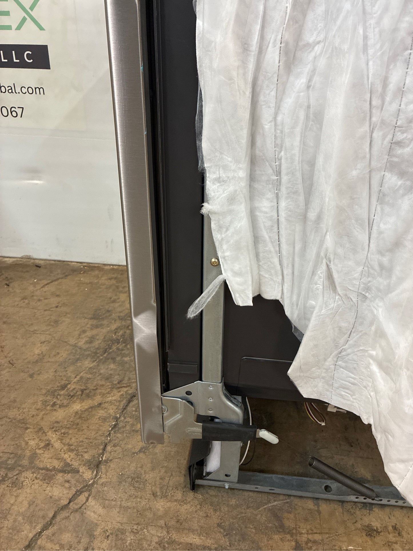 Frigidaire 24 in Front Control Built-In Dishwasher