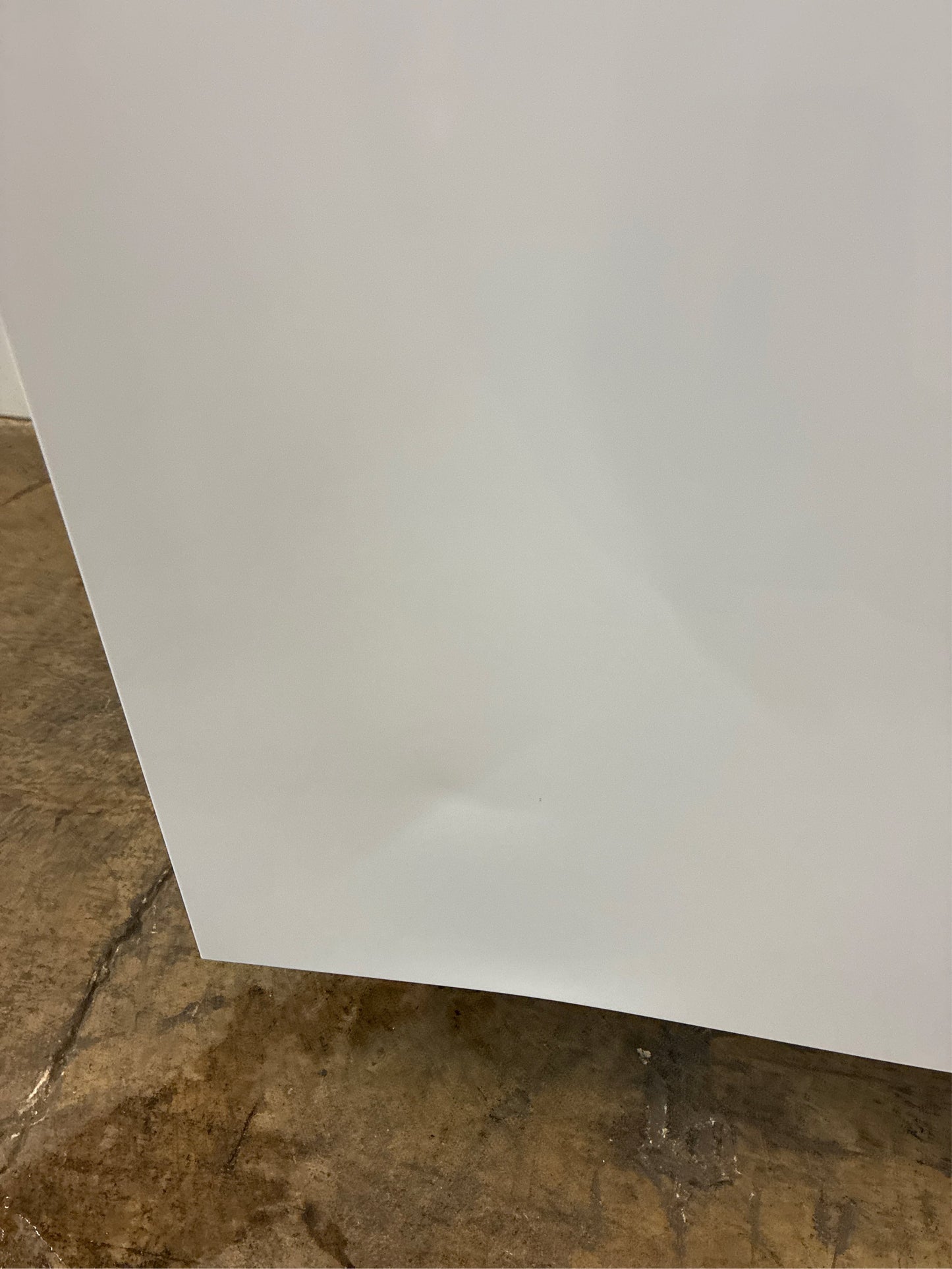 Frigidaire 24-in Dishwasher, White