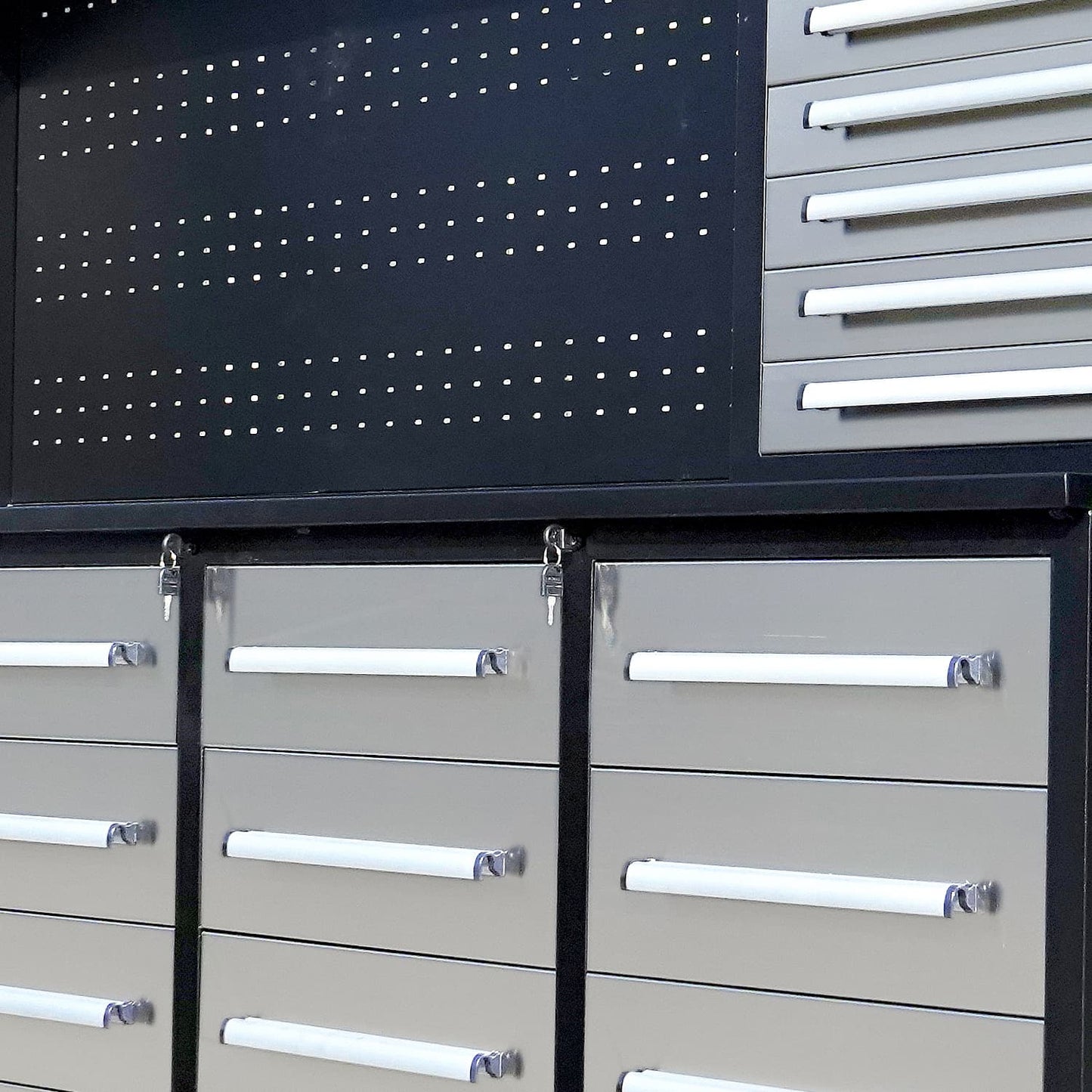 10ft Workbench Cabinet(30 Drawers, 2 Cabinets & 1 Pegboard)
