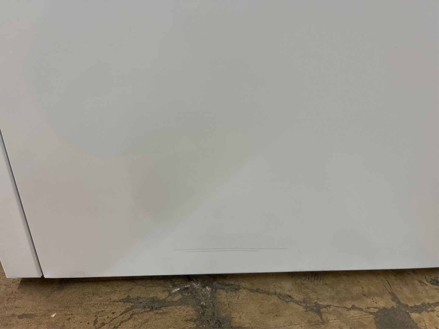 Frigidaire 14.8 cu. ft. Chest Freezer with LED, Garage Ready