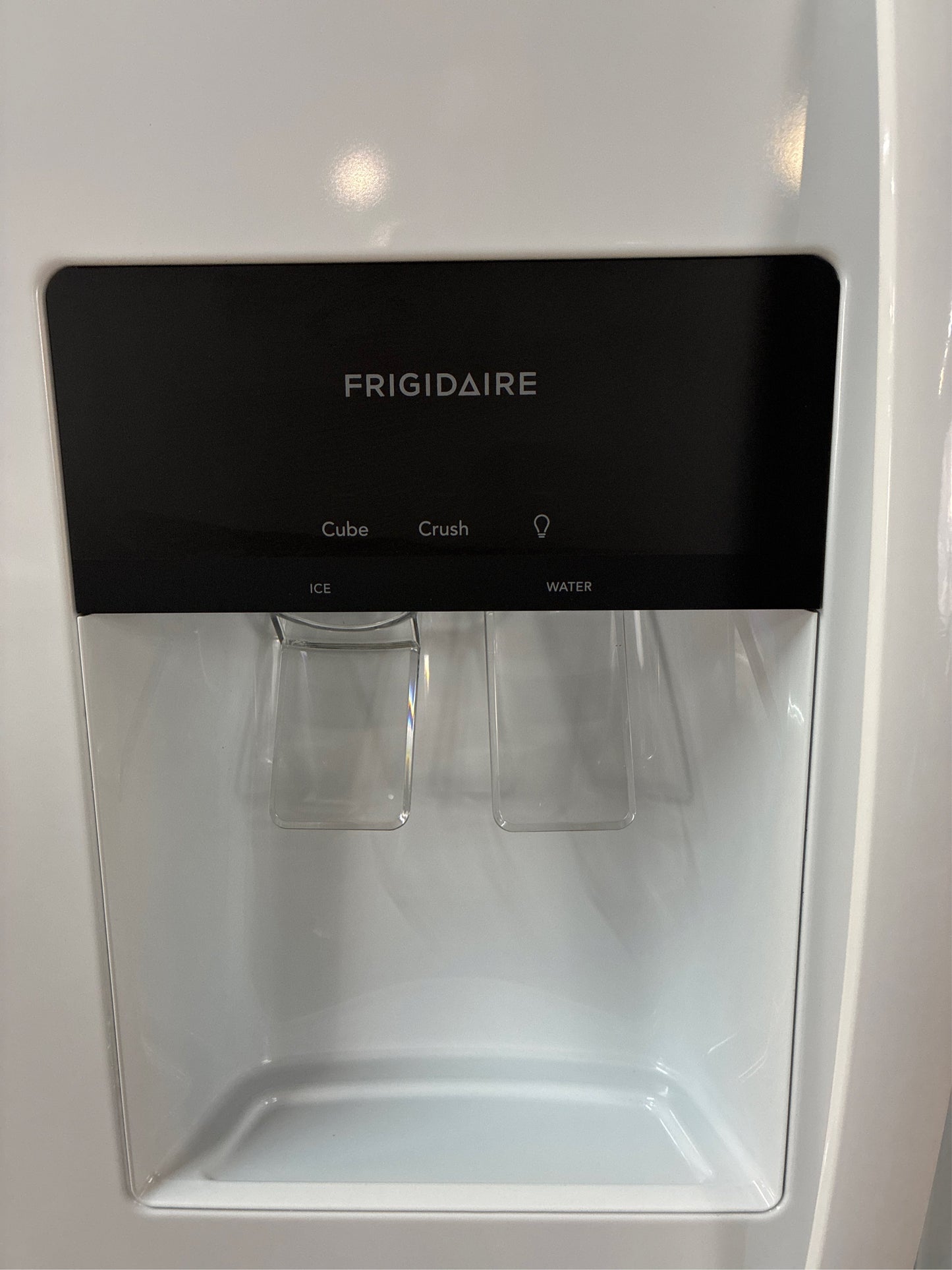 Frigidaire 22.3 cu. ft. S by S Refrigerator., 33 White