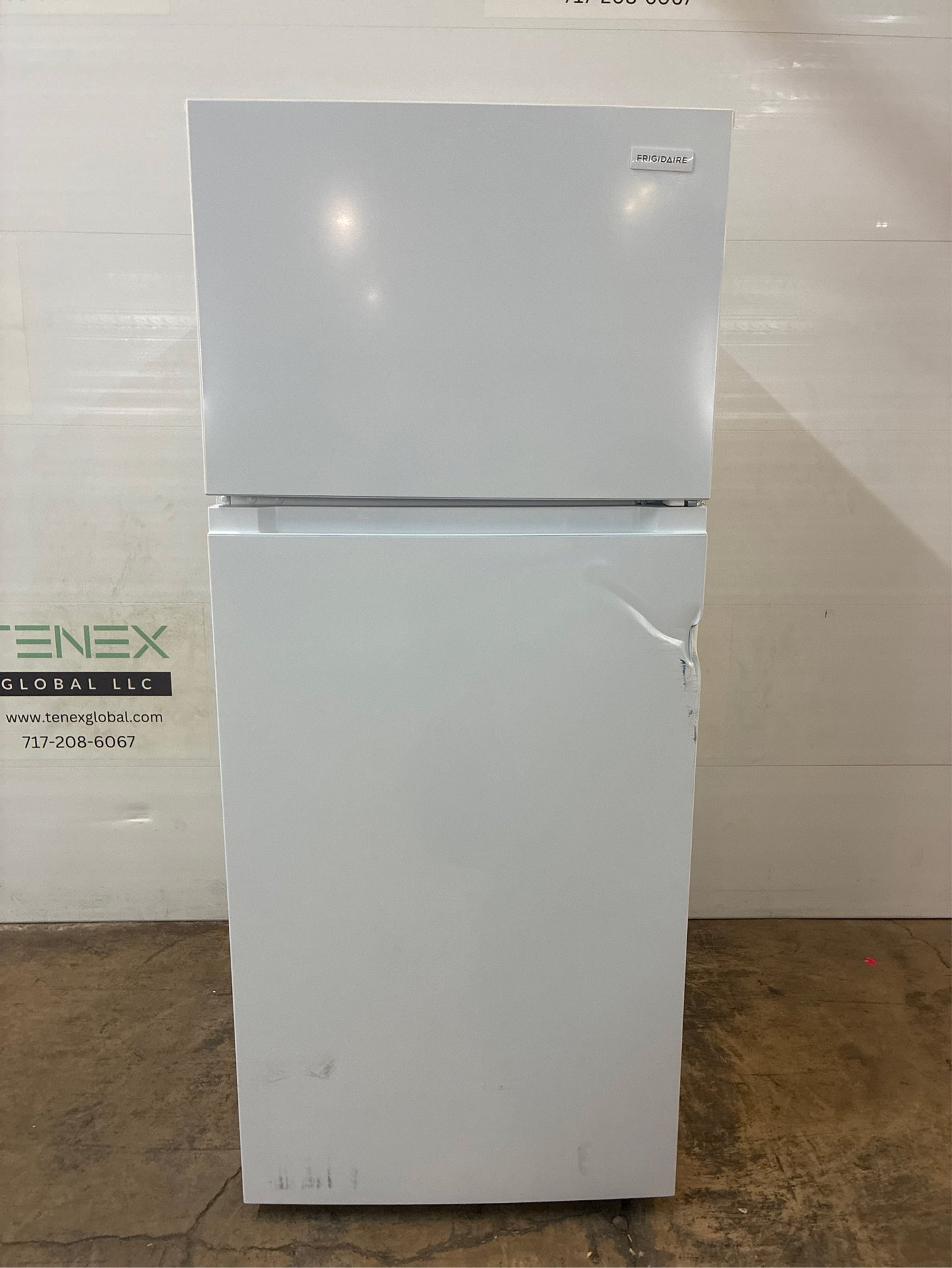 Frigidaire 27 in. 16.0 Cu. Ft. Top Freezer Refrigerator White